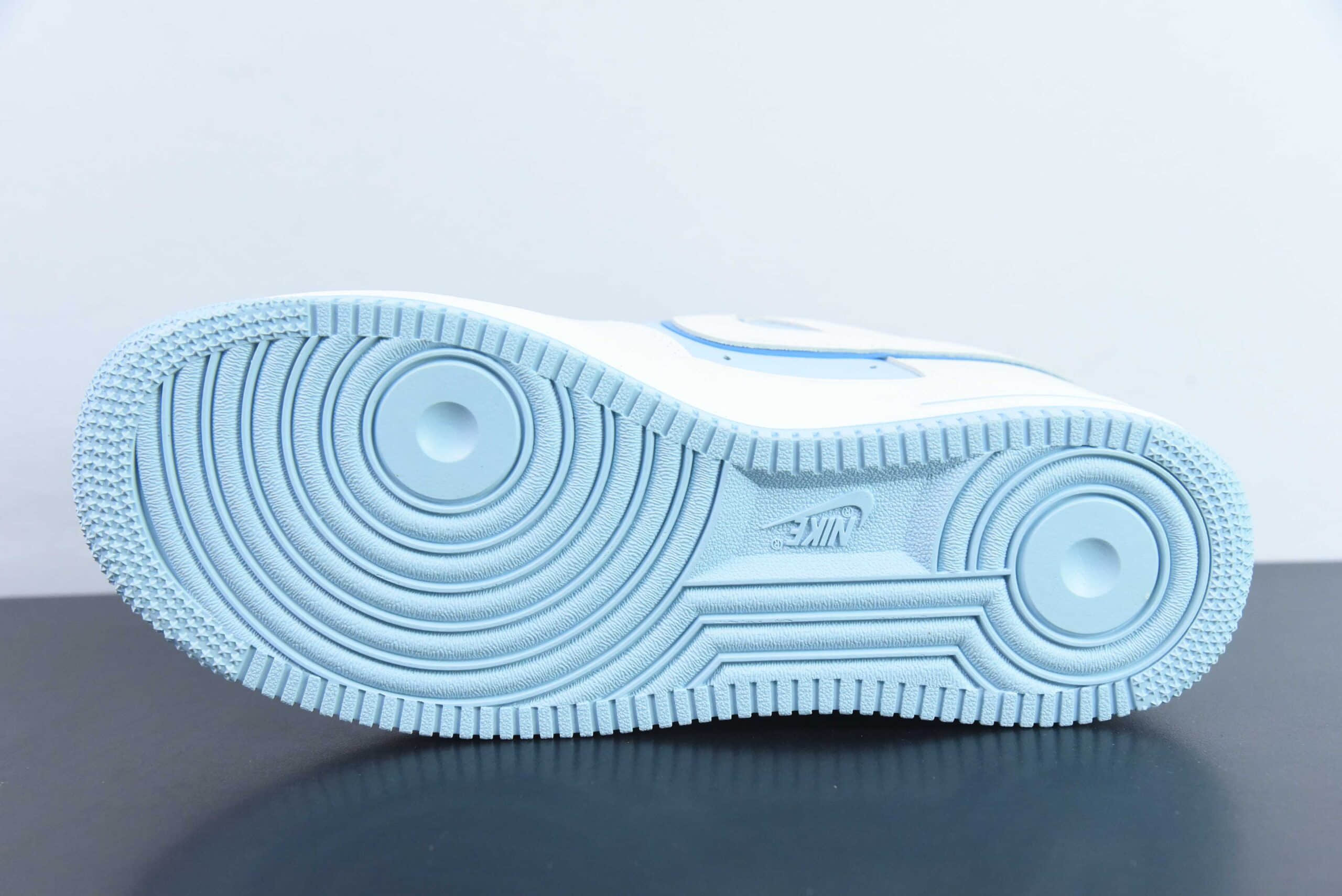 耐克Nike Air Force 1 AF1白淡蓝空军一号低帮休闲板鞋纯原版本 货号：AV0303-723