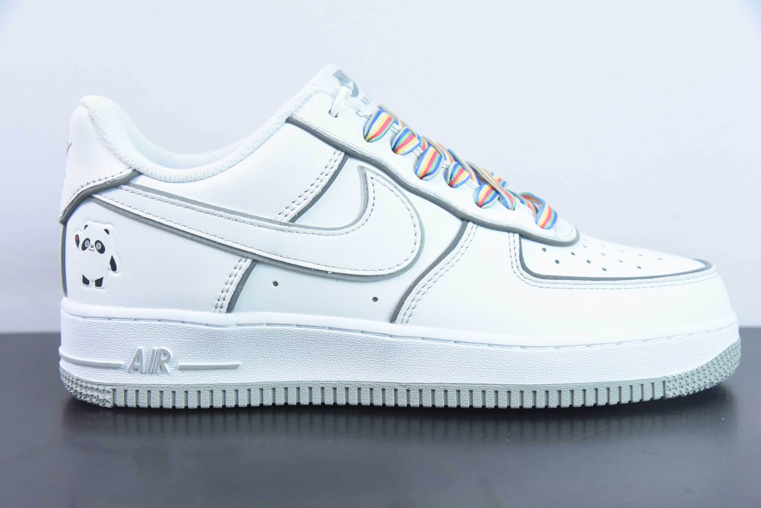 耐克Nike Air Force 1 Low 07 冰墩墩灰白反光空军一号低帮休闲板鞋纯原版本 货号：GU7895-639 