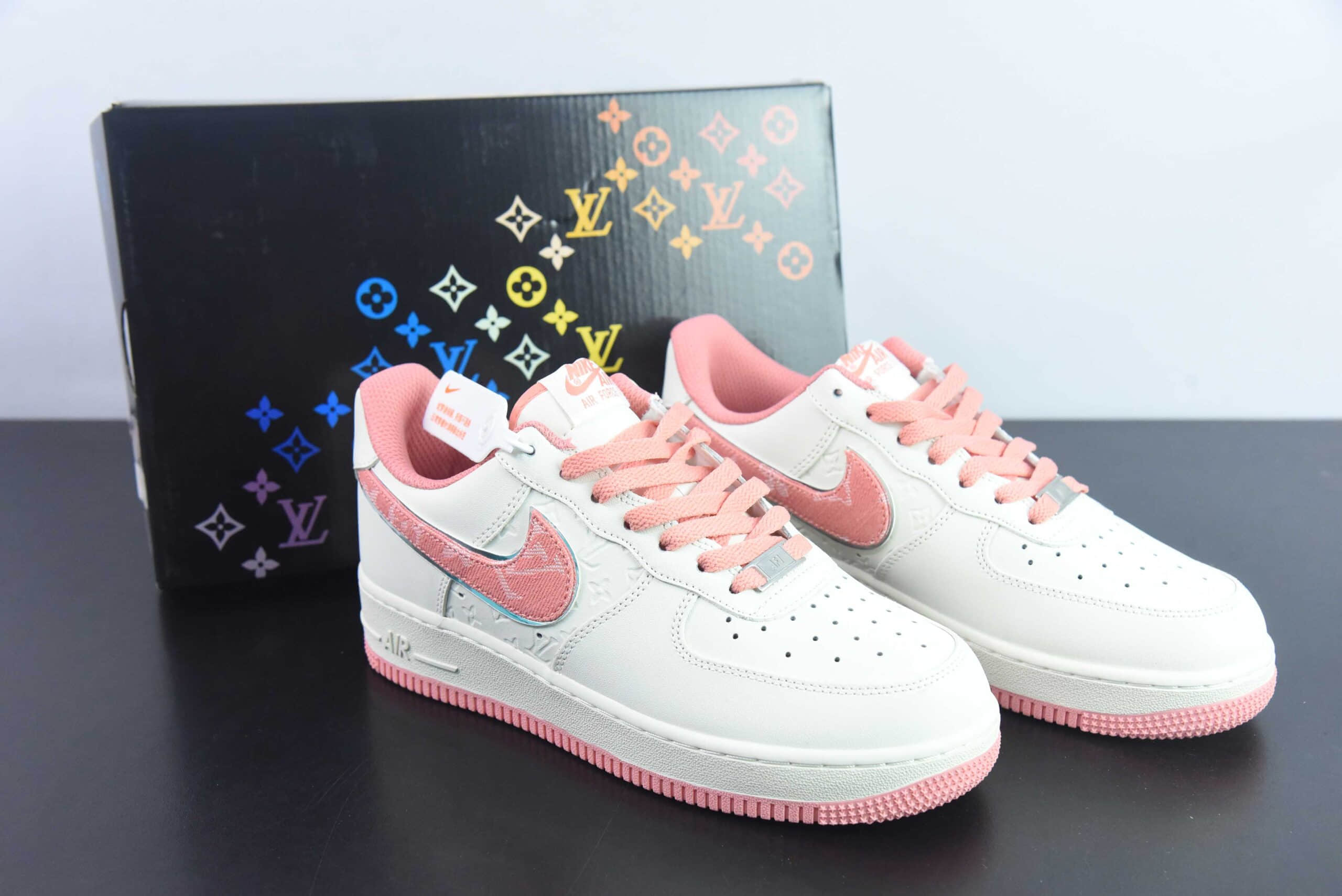 耐克Nike Air Force 1 AF1 LV联名白粉银边空军一号低帮休闲板鞋纯原版本 货号：LV0506-088 