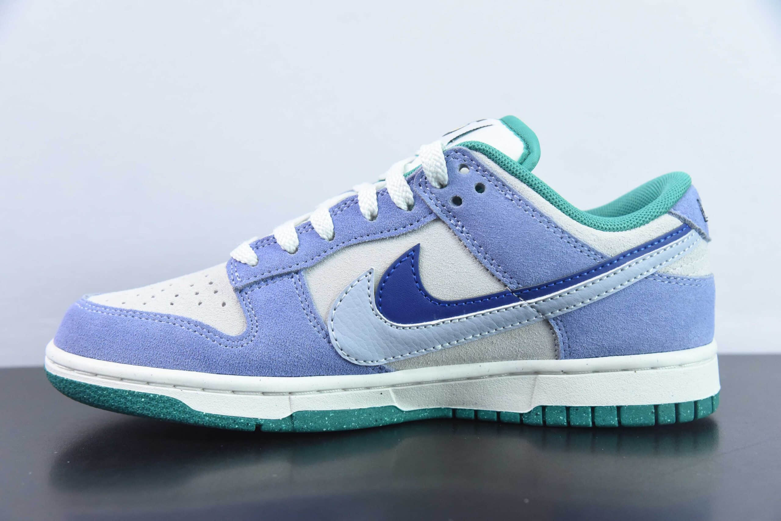 耐克Nike SB Dunk Low 85 兰白色小花双勾绑带 SB低帮运动休闲板鞋纯原版本 货号：DO9457-144 