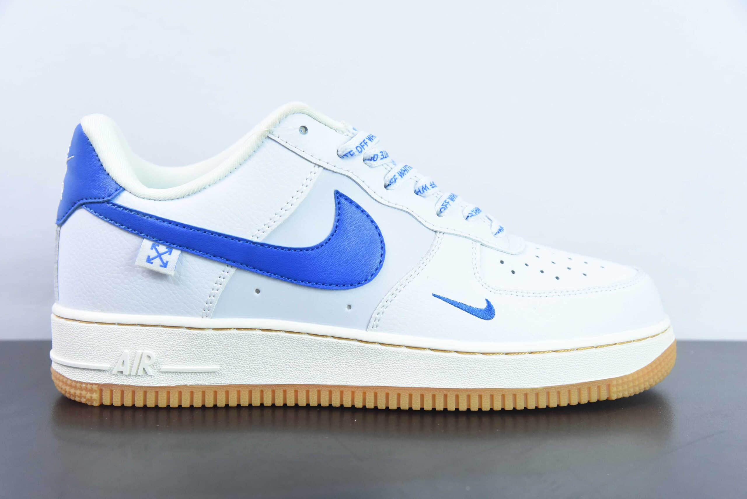 耐克Nike Air Force 1 AF1 白蓝生胶底刺绣小勾空军一号低帮休闲板鞋纯原版本 货号：PF9055-764