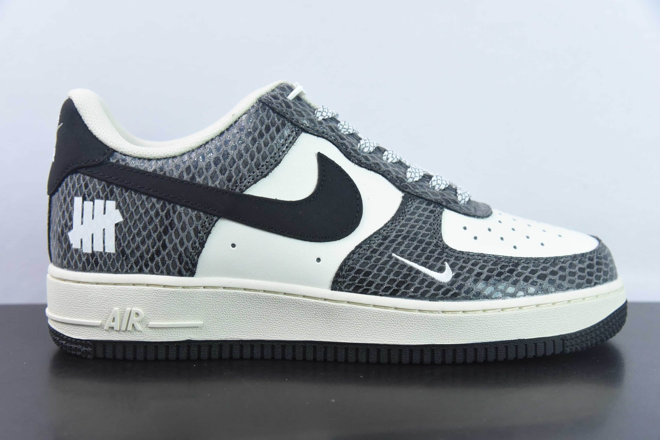 耐克NIke Air Force 1 '07 Low “UN联名黑纹蟒”空军一号低帮休闲板鞋纯原版本 货号：BS9055-829