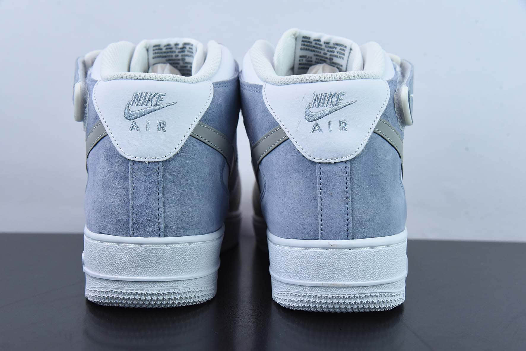 耐克Nike Air Force 1 MID ’07 浅灰蓝配色空军一号中帮休闲板鞋纯原版本 货号：AL6896-557 