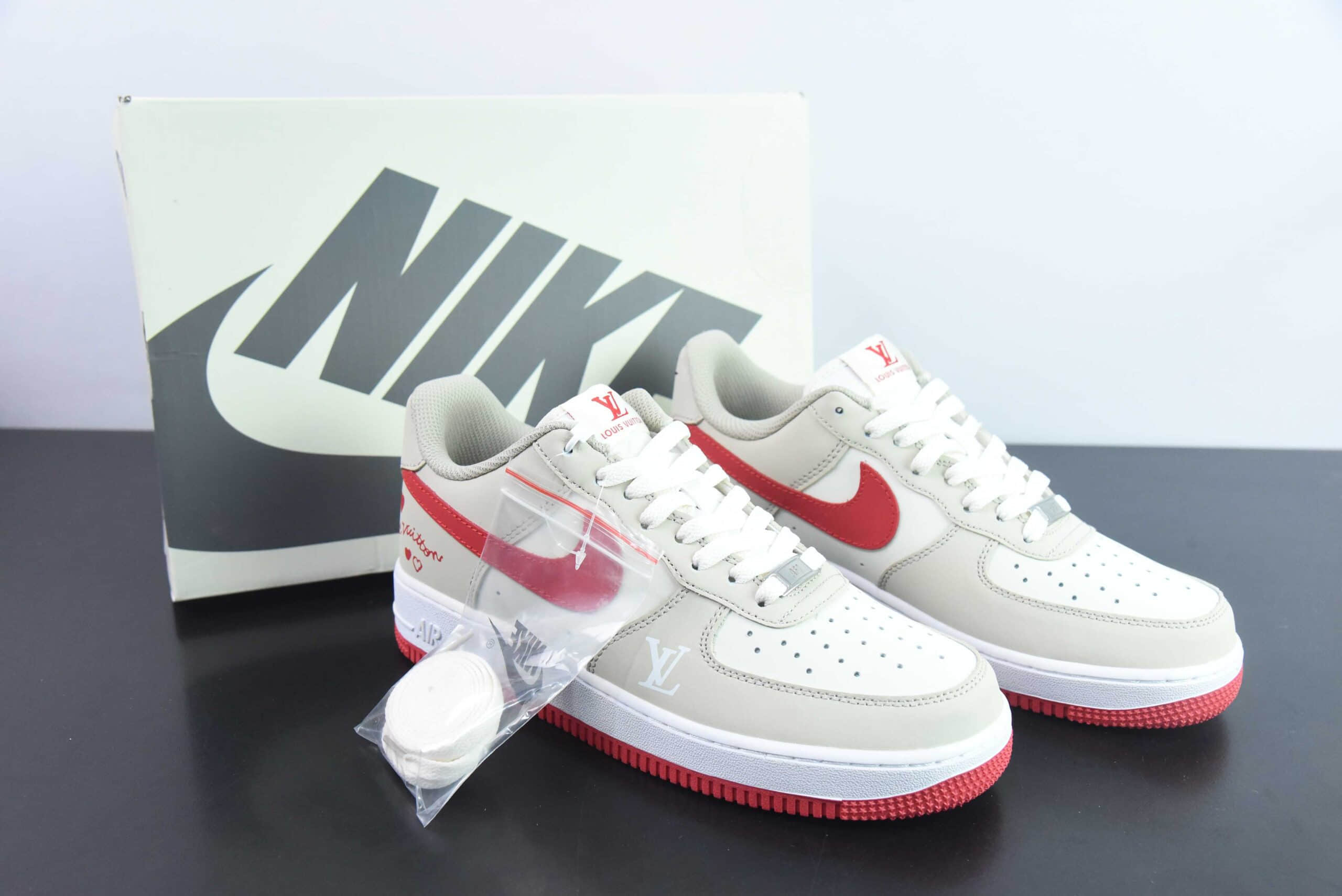 耐克NIke Air Force 1 '07 Low “LV联名爱心情人节”空军一号低帮休闲板鞋纯原版本 货号：BS9055-722