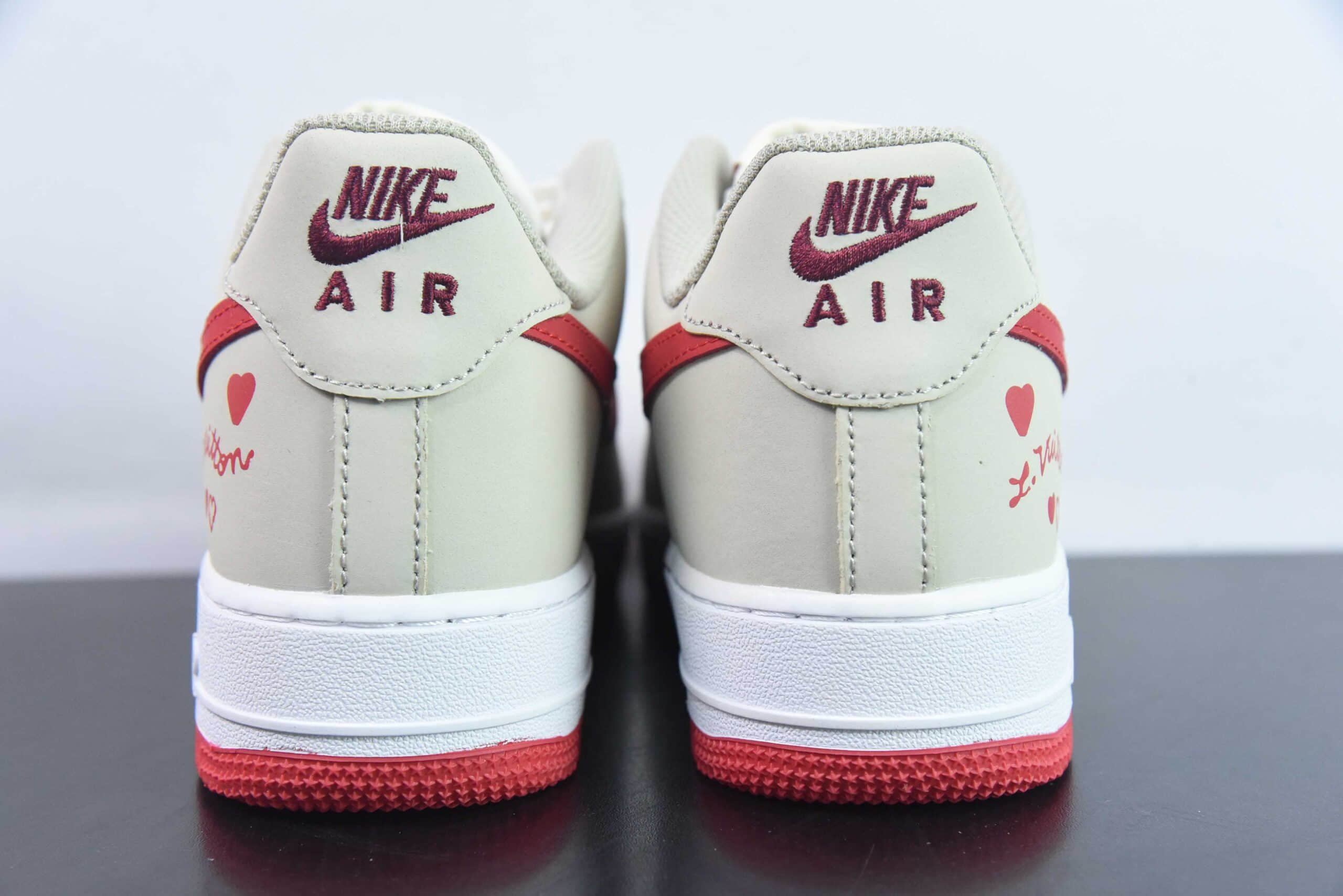 耐克NIke Air Force 1 '07 Low “LV联名爱心情人节”空军一号低帮休闲板鞋纯原版本 货号：BS9055-722