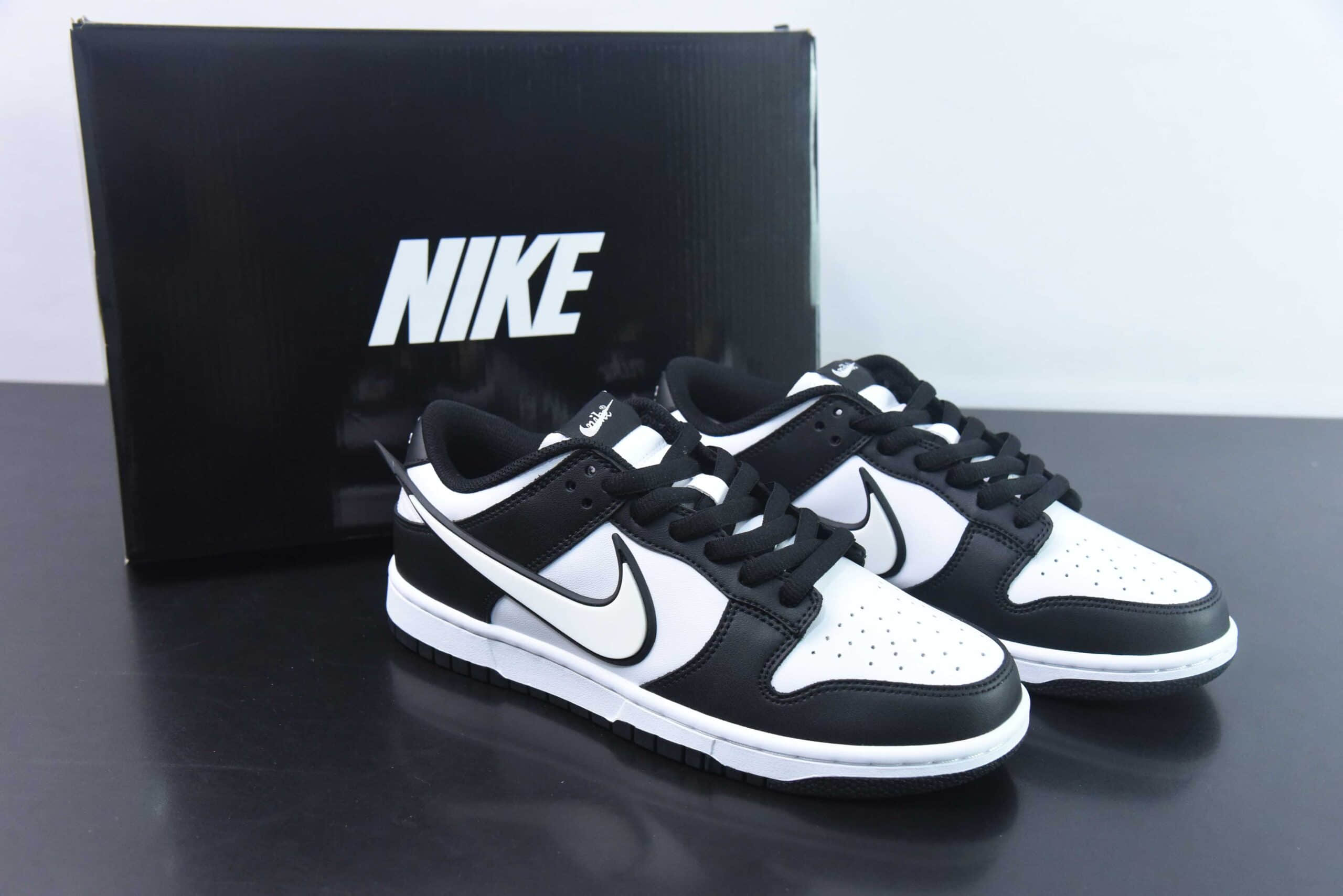 耐克Nike SB dunk LOW 飞翼熊猫SB低帮休闲滑板鞋纯原版本 货号：JD1828-310