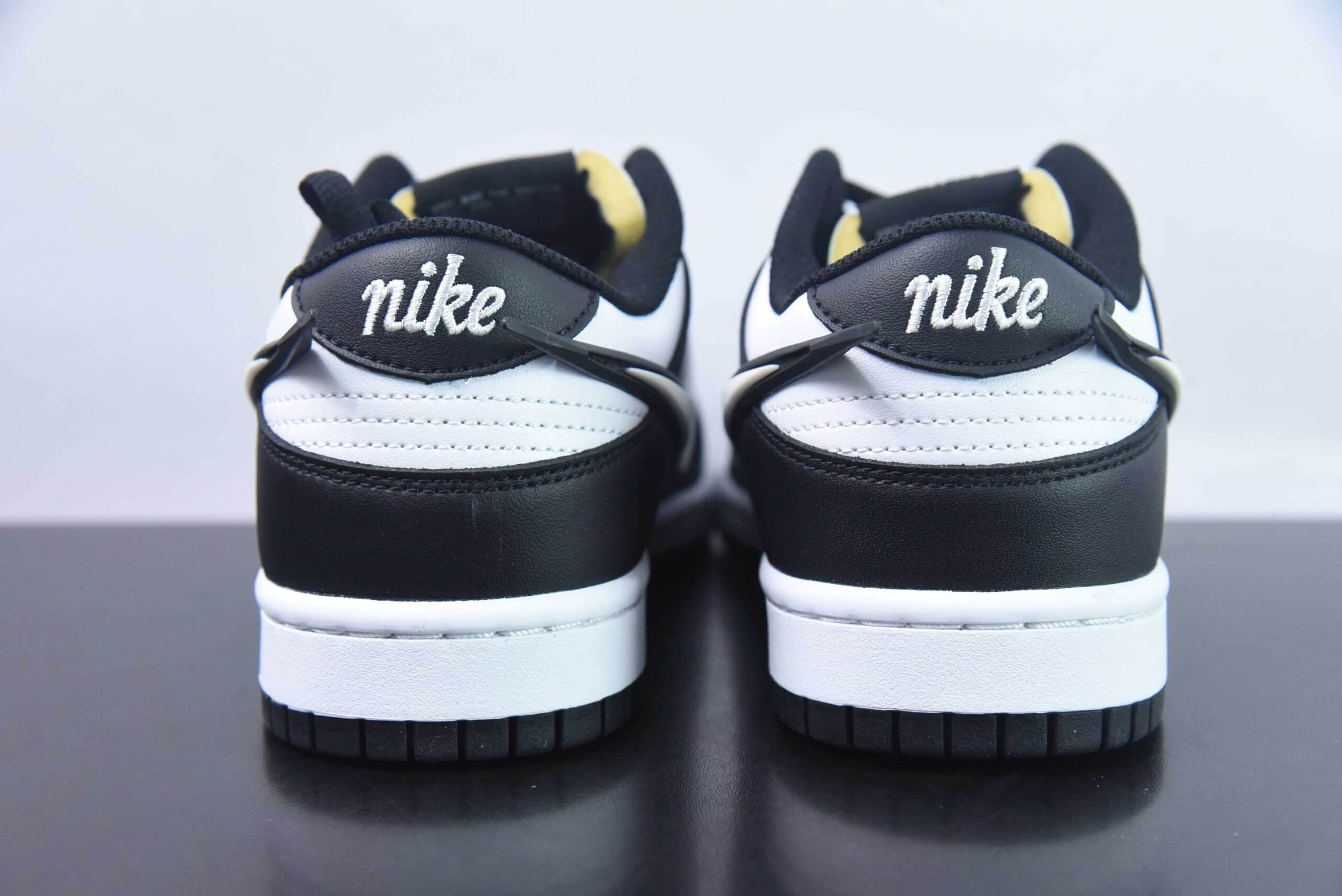 耐克Nike SB dunk LOW 飞翼熊猫SB低帮休闲滑板鞋纯原版本 货号：JD1828-310