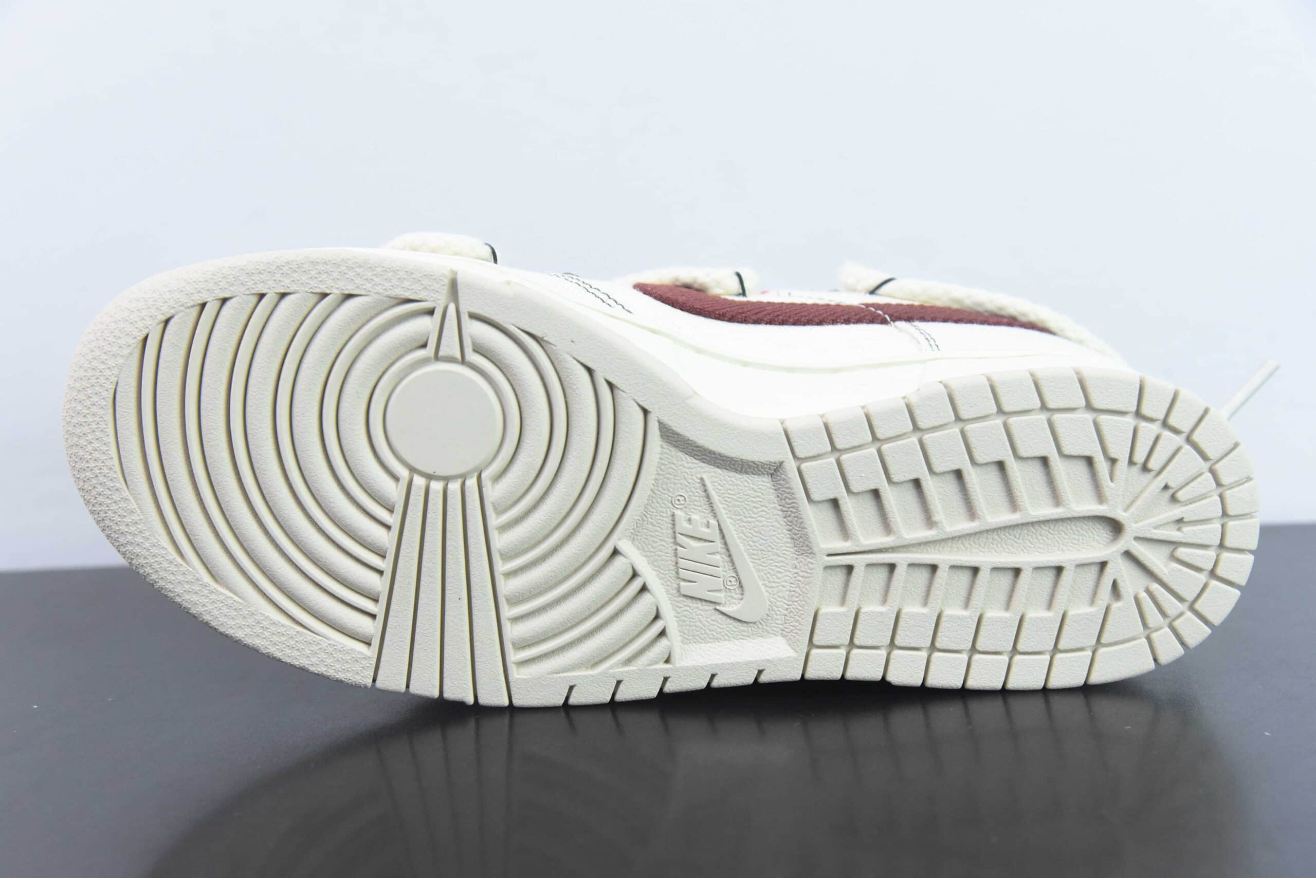 耐克Nike SB Dunk Low 绑带解构天使刺子绣帆布灰棕红SB低帮休闲滑板鞋纯原版本 货号：DV0834-100