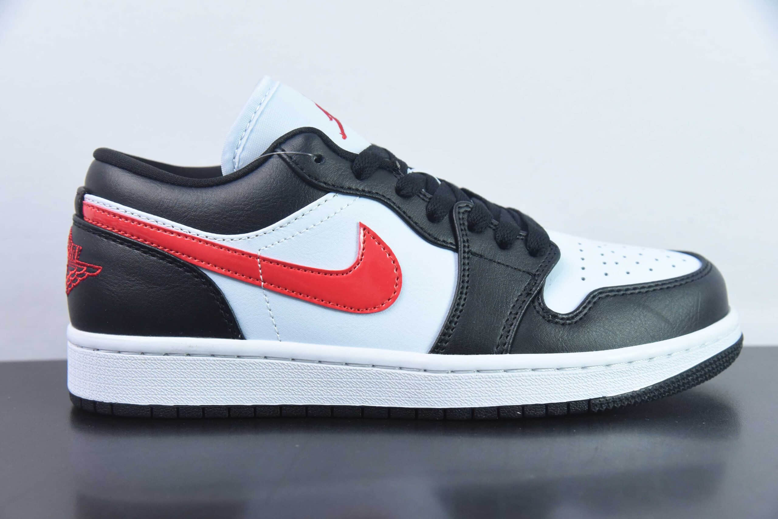 乔丹Air Jordan 1 Low AJ1 黑红低帮复古运动篮球鞋纯原版本 货号：DC0774-062