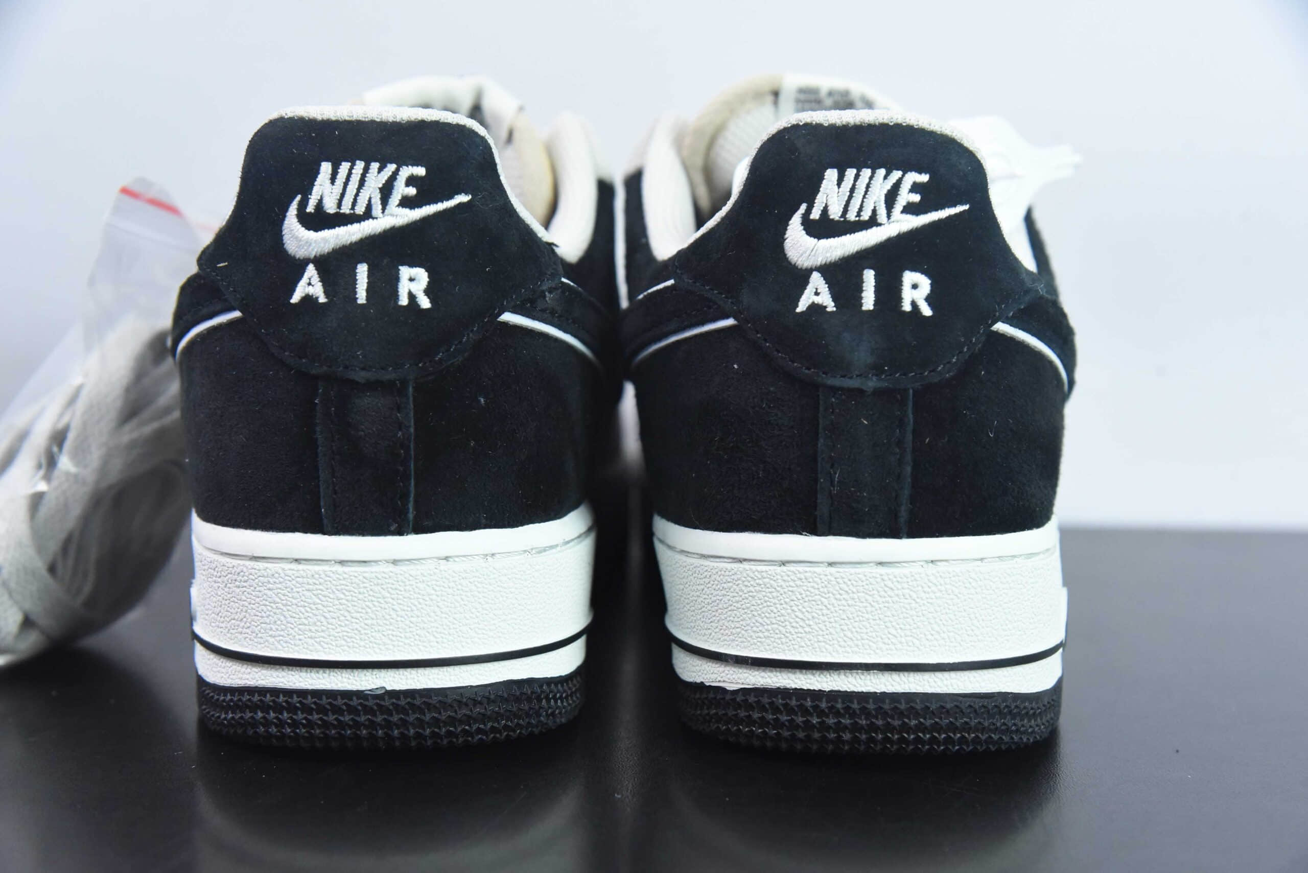 耐克Nike Air Force 1'07 Low 灰黑麂皮空军一号低帮休闲板鞋纯原版本 货号：LF8989-666
