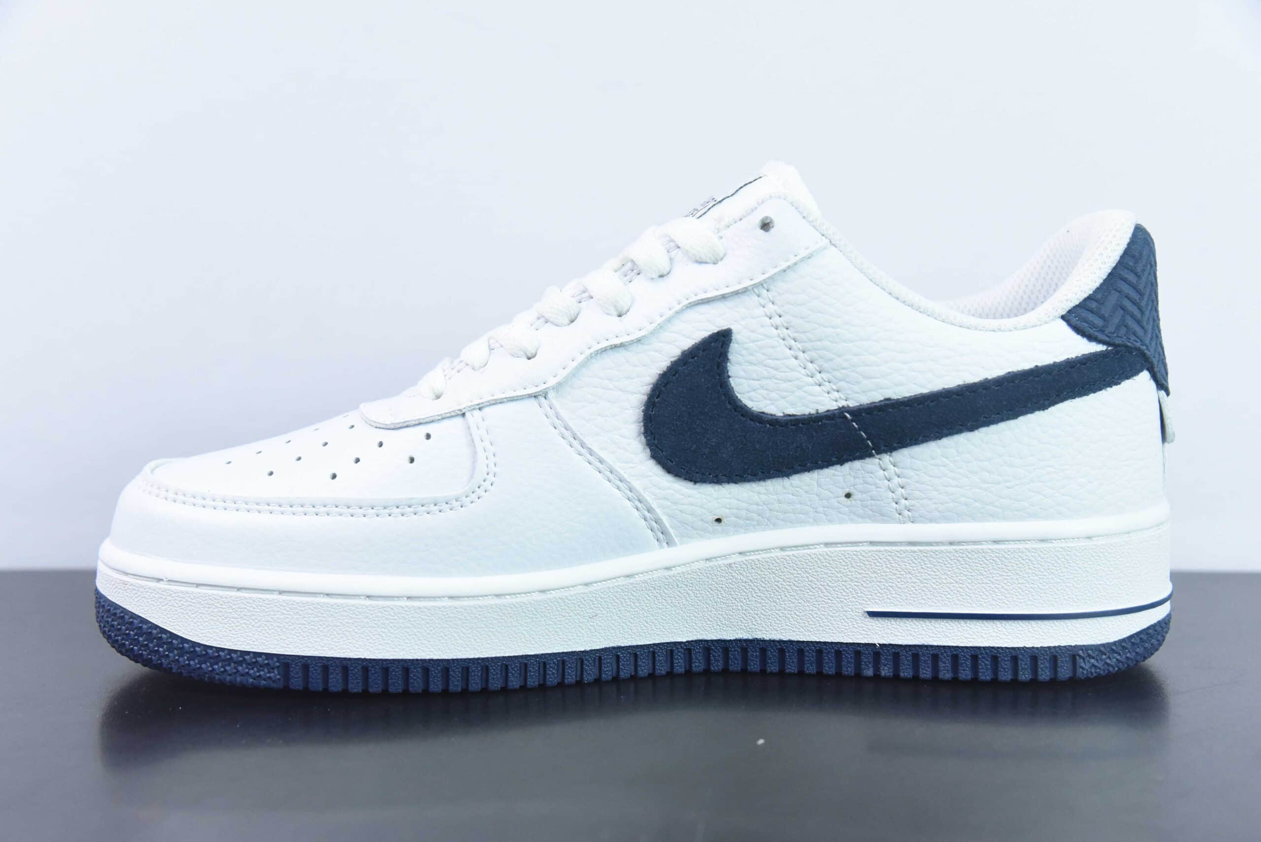 耐克Nike Air Force 1 LowWhiteNavy皮革白藏蓝翻毛钩子空军一号经典低帮百搭休闲运动板鞋纯原版本 货号：CN2873-107 