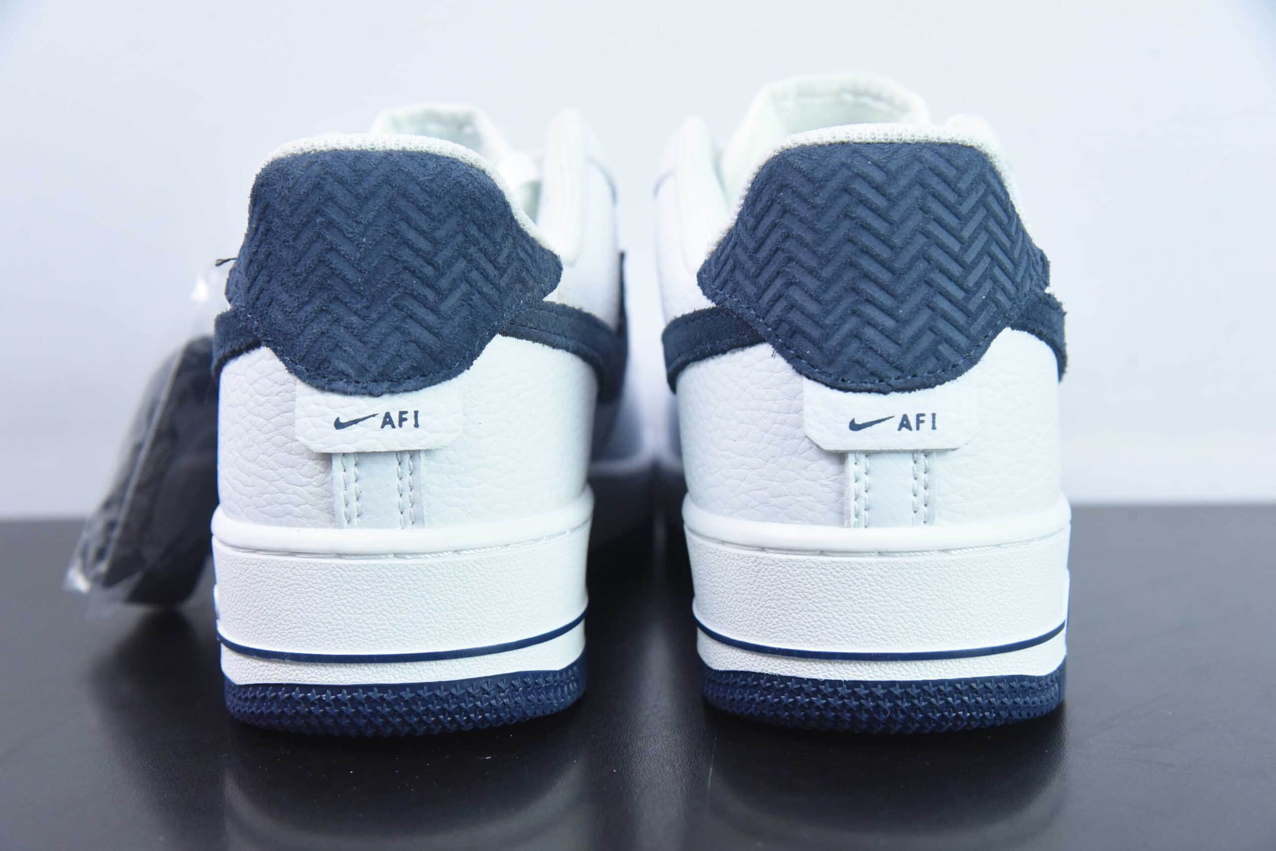 耐克Nike Air Force 1 LowWhiteNavy皮革白藏蓝翻毛钩子空军一号经典低帮百搭休闲运动板鞋纯原版本 货号：CN2873-107 