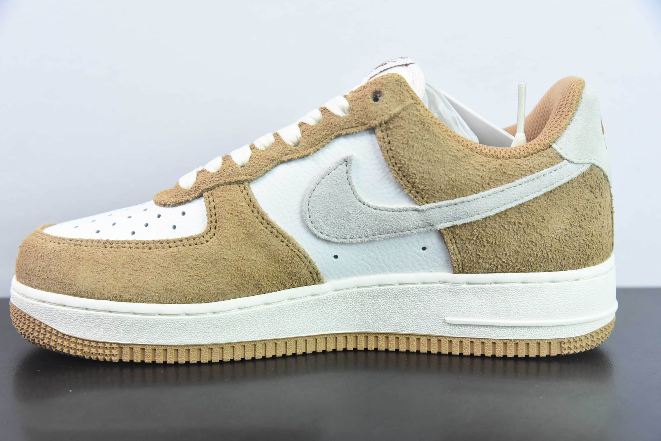 耐克Nike Air Force 1'07 Low白棕小麦色空军一号低帮休闲板鞋纯原版本 货号：BQ8988-104