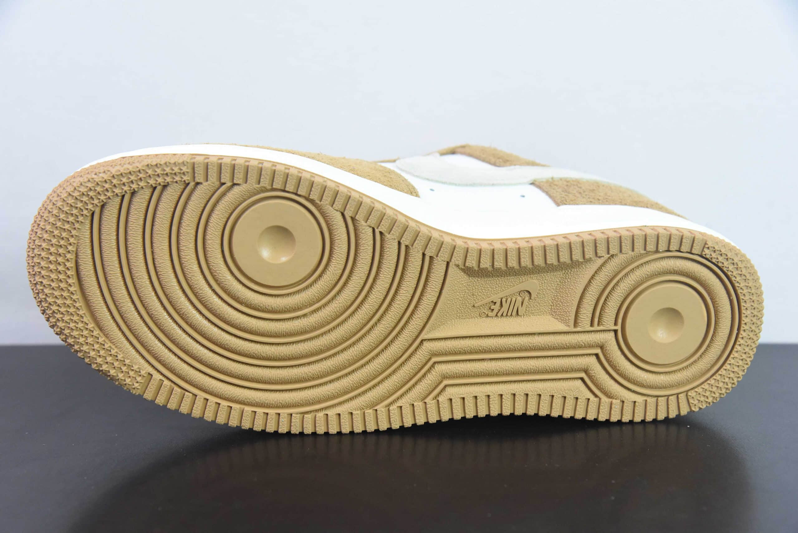 耐克Nike Air Force 1'07 Low白棕小麦色空军一号低帮休闲板鞋纯原版本 货号：BQ8988-104