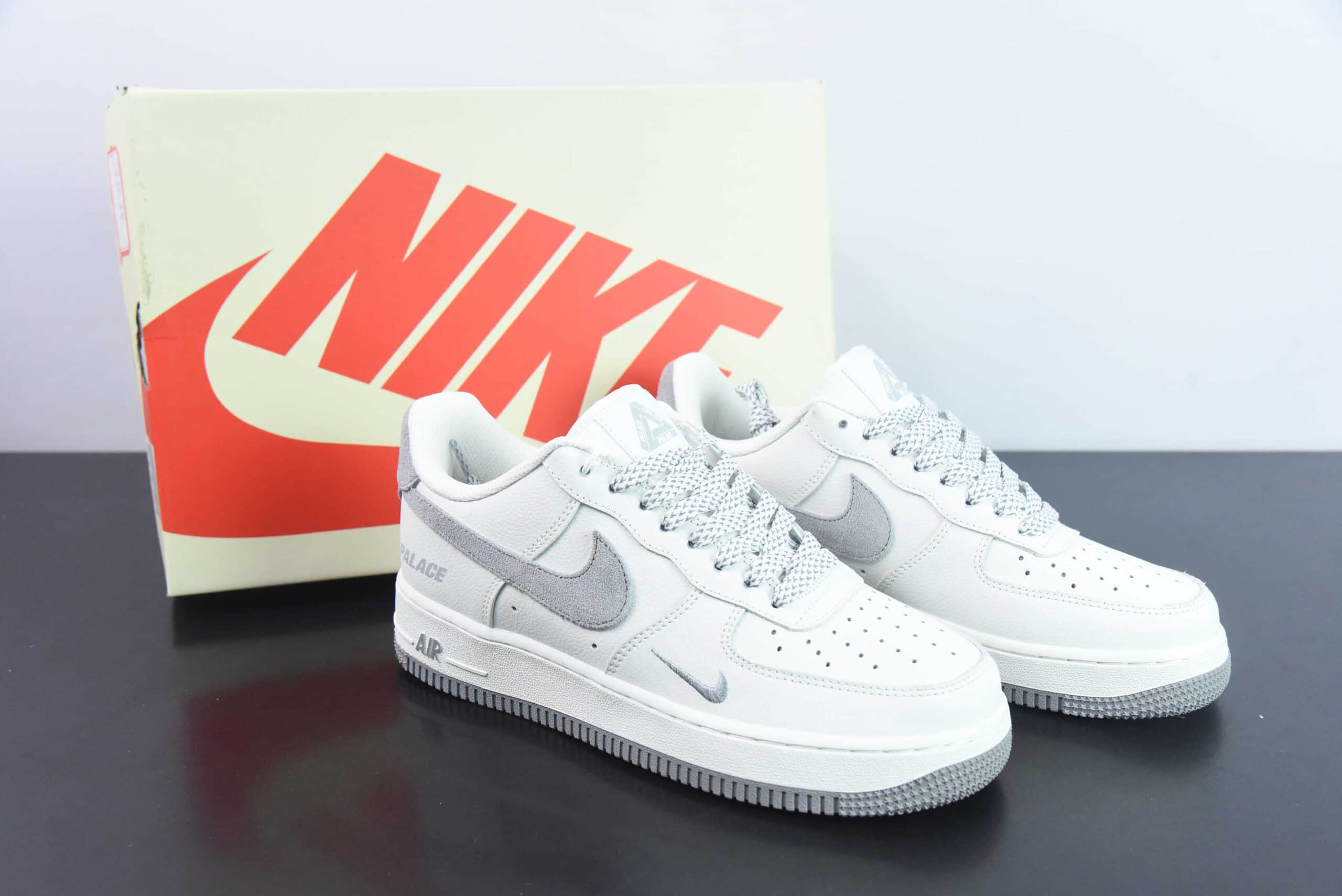 耐克Nike Air Force 1 Low PALACE联名白灰小勾空军一号低帮休闲板鞋纯原版本 货号：PE681811K