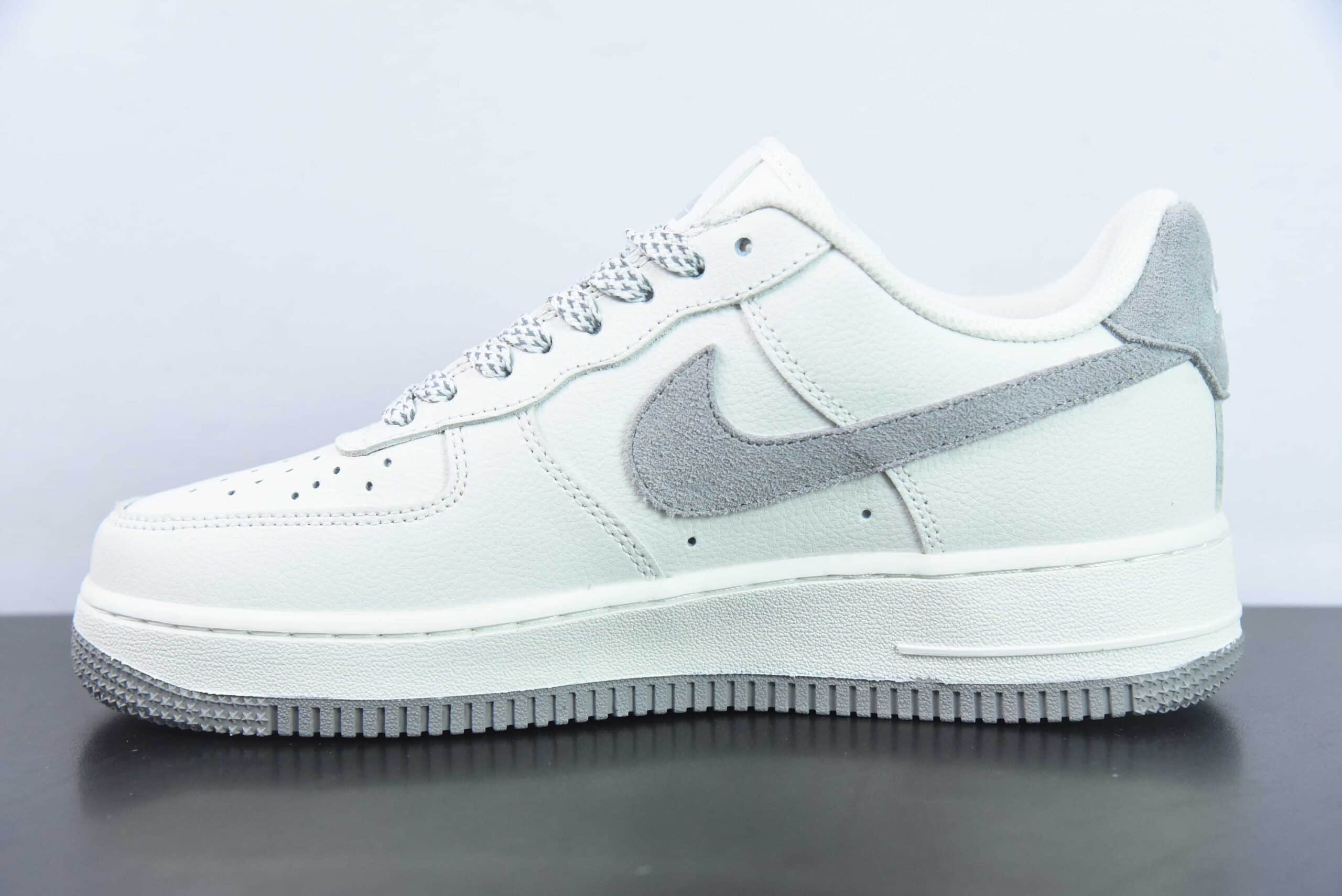 耐克Nike Air Force 1 Low PALACE联名白灰小勾空军一号低帮休闲板鞋纯原版本 货号：PE681811K