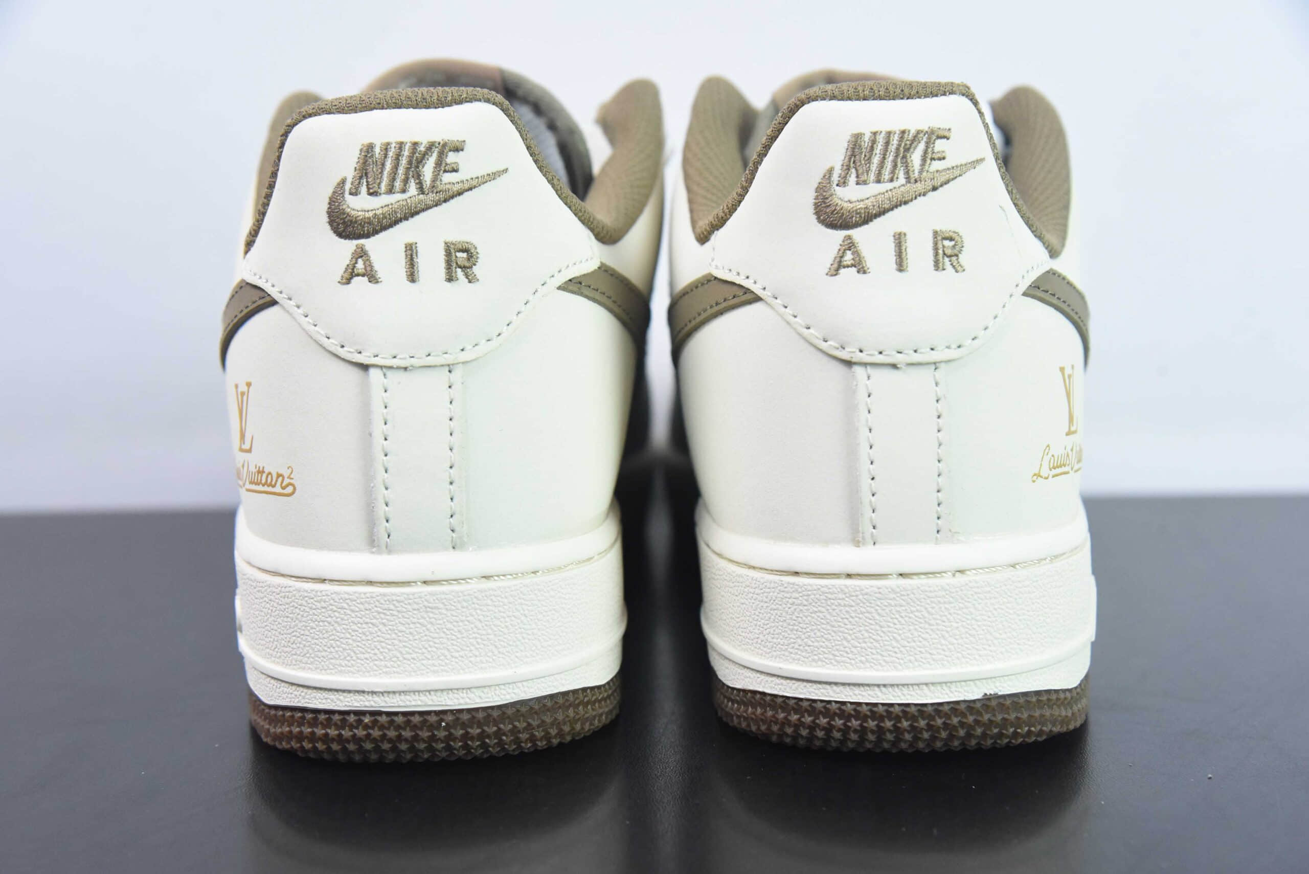 耐克Nike Air Force 1 Low 07 x Louis Vuitton LV联名米黄灰空军一号低帮休闲板鞋纯原版本 货号：BS9055-832