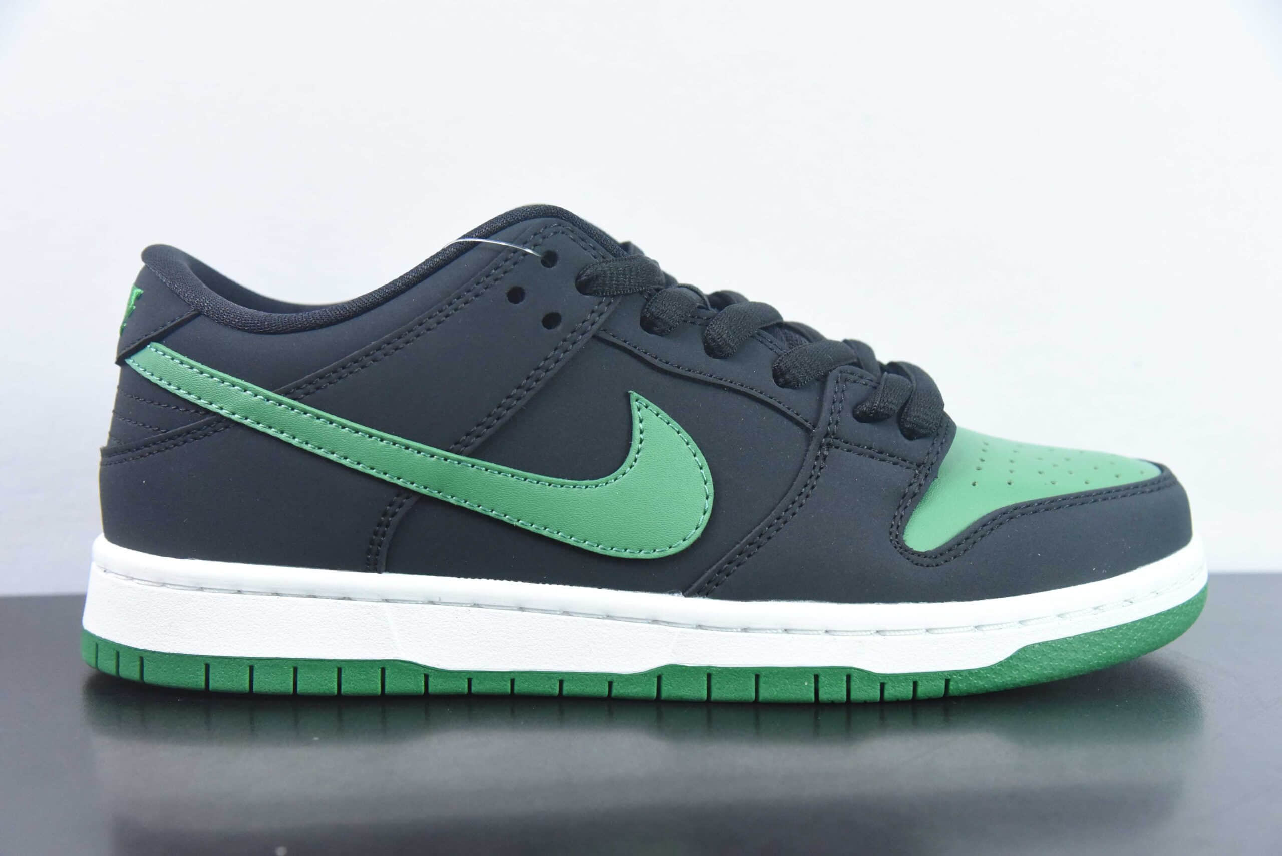 耐克Nike SB Dunk Low 黑绿SB扣篮系列低帮休闲运动滑板板鞋纯原版本 货号：BQ6817-005