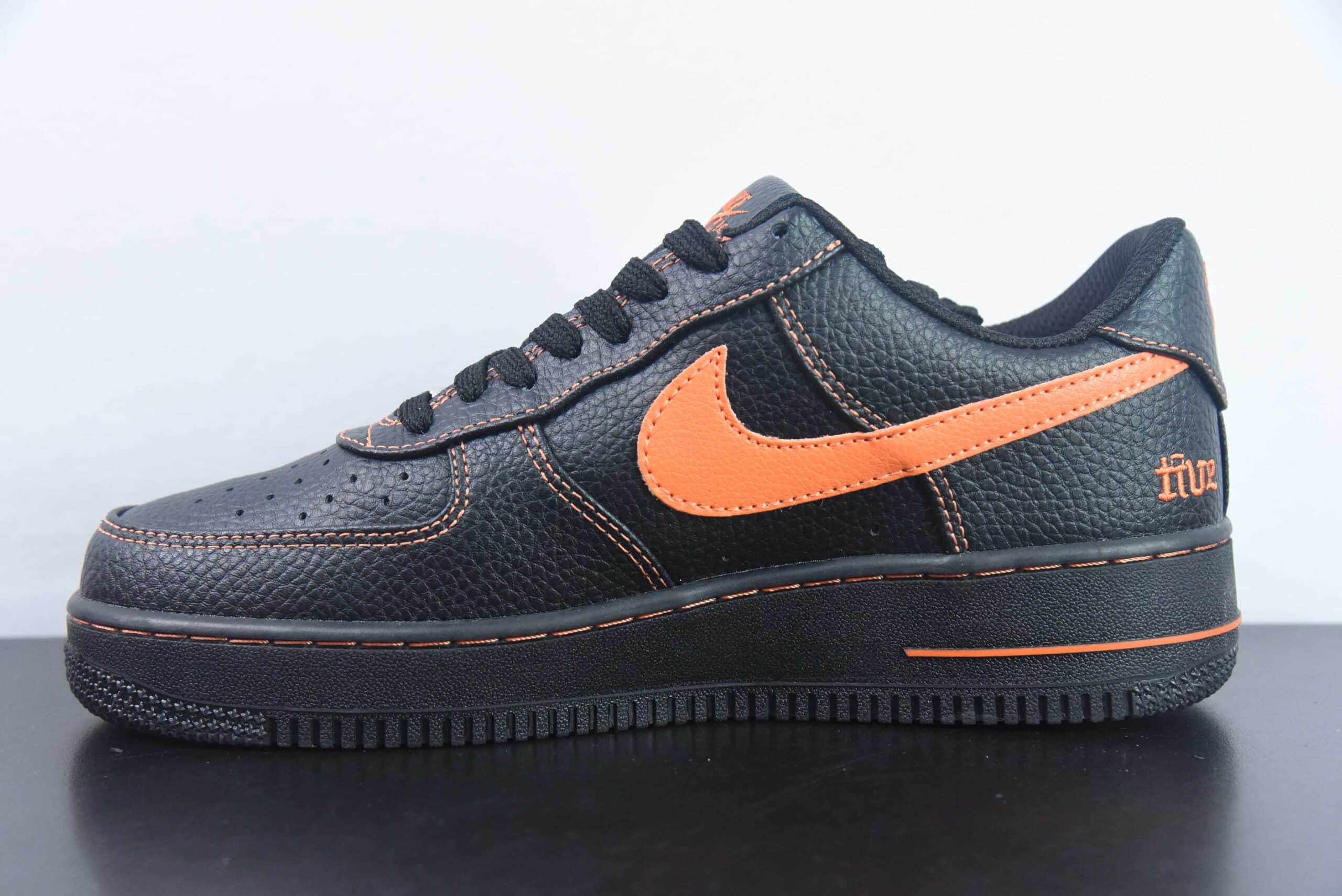 耐克Nike Vlone x Nk Air Force 1'07 Low联名黑橙空军一号低帮休闲运动板鞋纯原版本 货号： AA5360-001