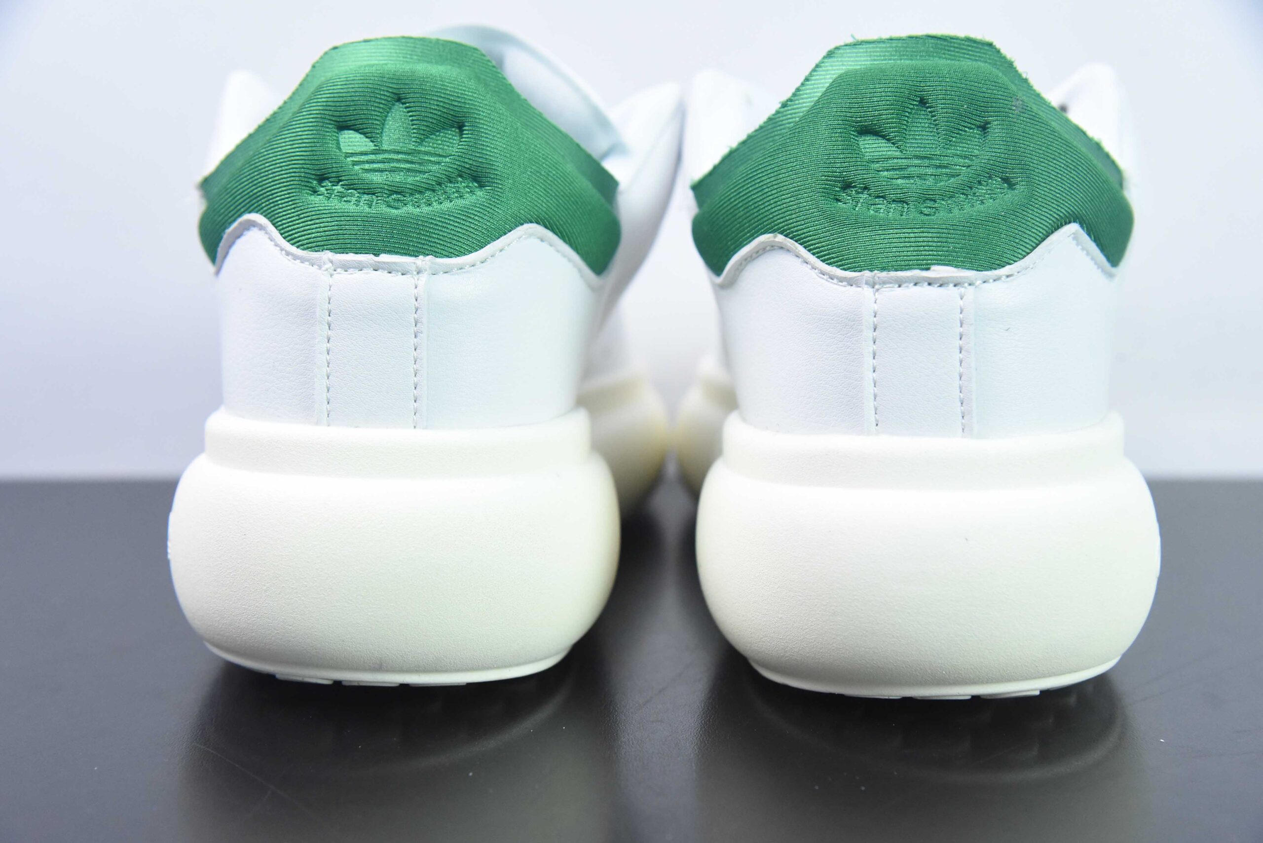阿迪达斯Adidas Originals Stan Smith PF 史密斯白绿面包版系列松糕经典厚底板鞋纯原版本 货号：ID2786MZ