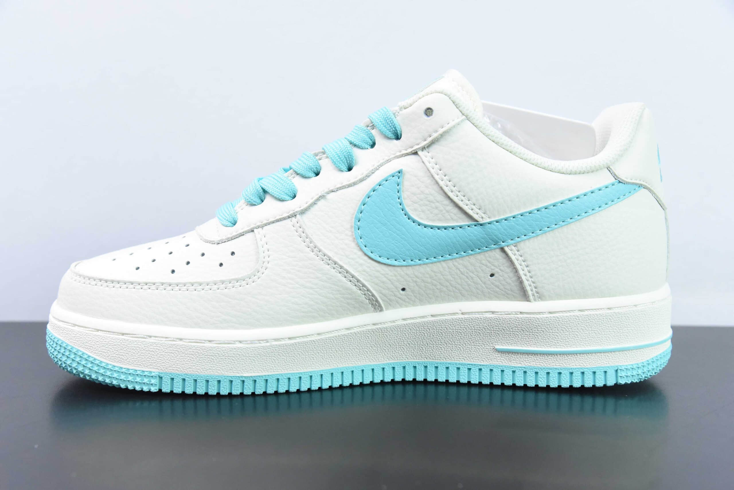 耐克Nike Supreme x The North Face x Nk Air Force 1'07 Low 三方联名款白蓝空军一号低帮休闲板鞋纯原版本 货号：SU2305-007