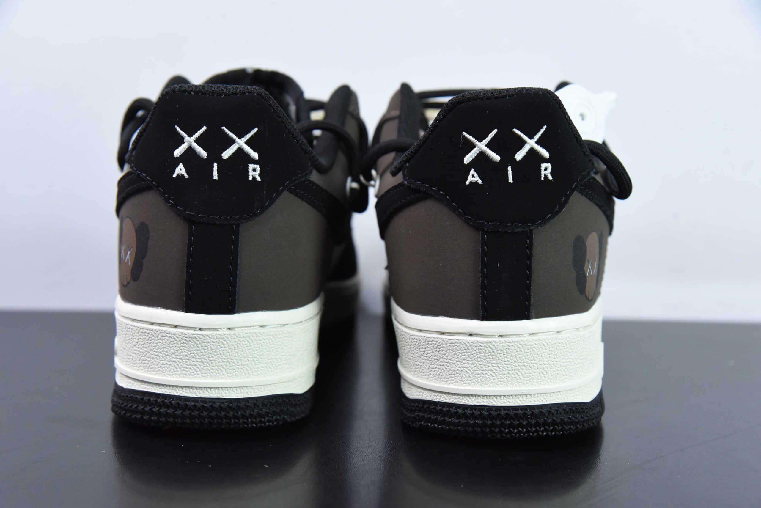 耐克Nike Kaws x Air Force 1 Low 摩卡绑带空军一号低帮休闲板鞋纯原版本 货号：KS6869-888