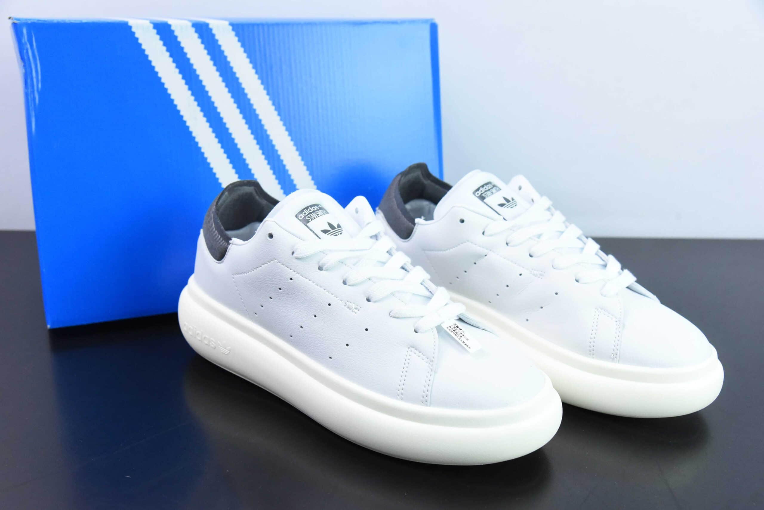 阿迪达斯Adidas Originals Stan Smith PF 史密斯白黑丝绸尾面包版系列松糕经典厚底板鞋纯原版本 货号：ID3741