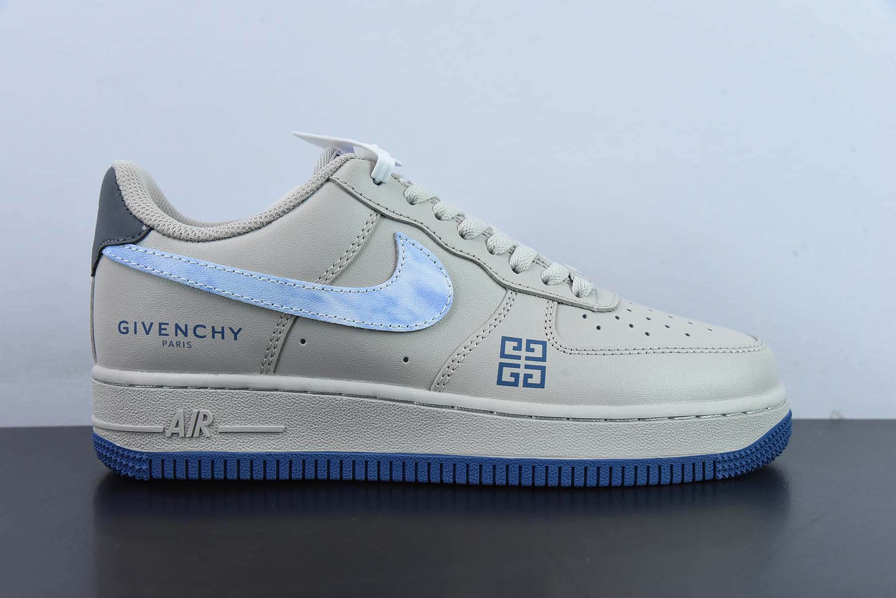 耐克Nike Air Force 1 '07 Low 纪梵希联名星际灰空军一号低帮休闲板鞋纯原版本 货号：845053-208  