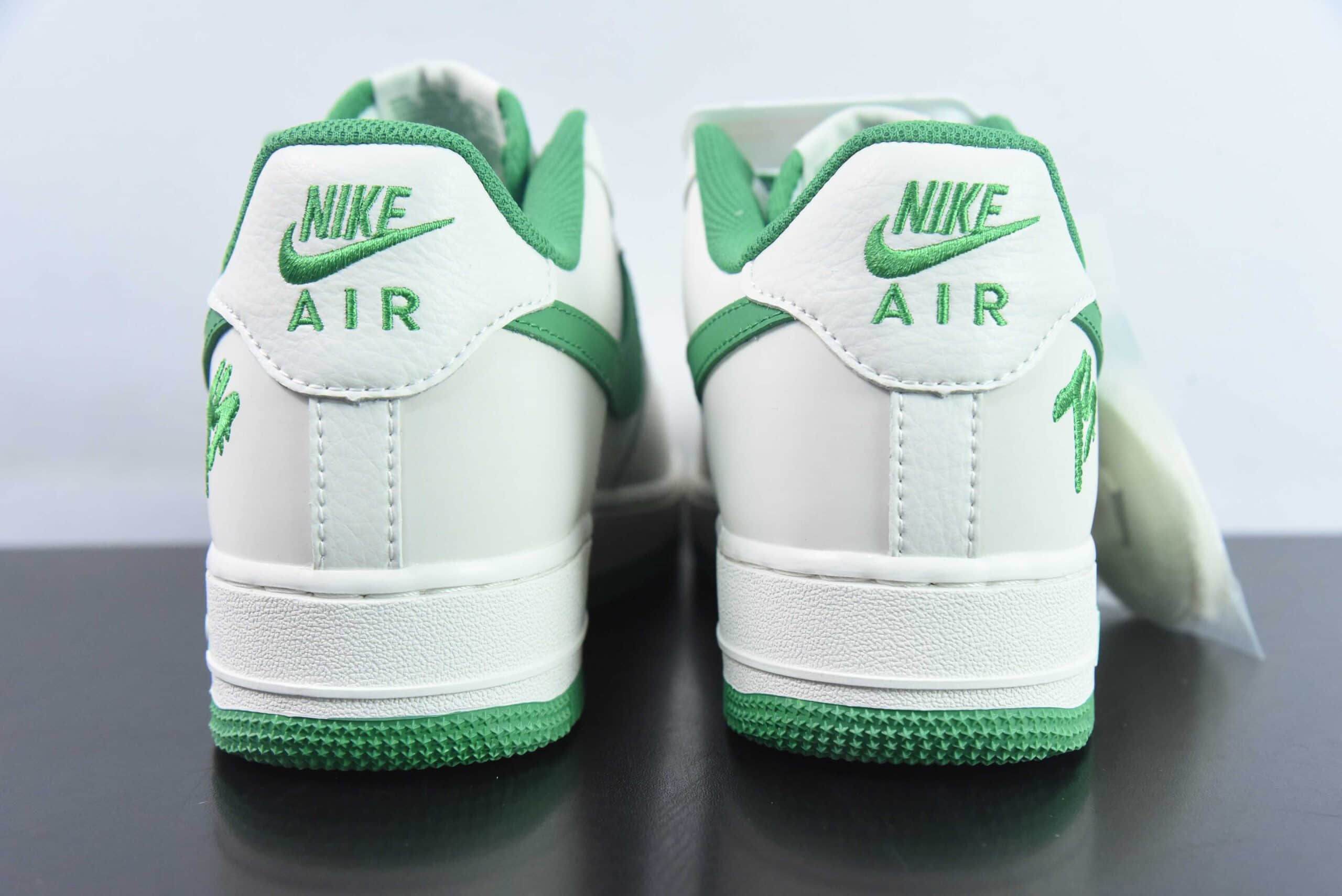 耐克NIke Air Force 1 '07 Low SUP+TS 联名米绿帆布空军一号低帮休闲板鞋纯原版本 货号：PF9055-752 