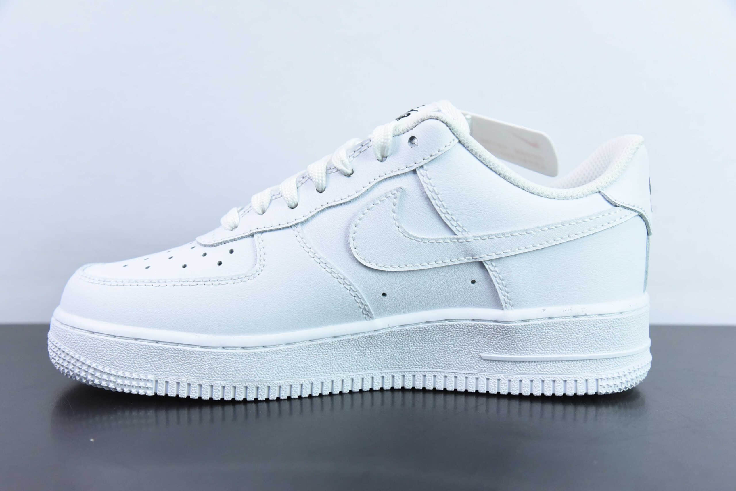 耐克Nike Air Force 1 Low 07 ESS TRK3 白黑小勾空军一号低帮休闲板鞋纯原版本 货号：HF1058-133