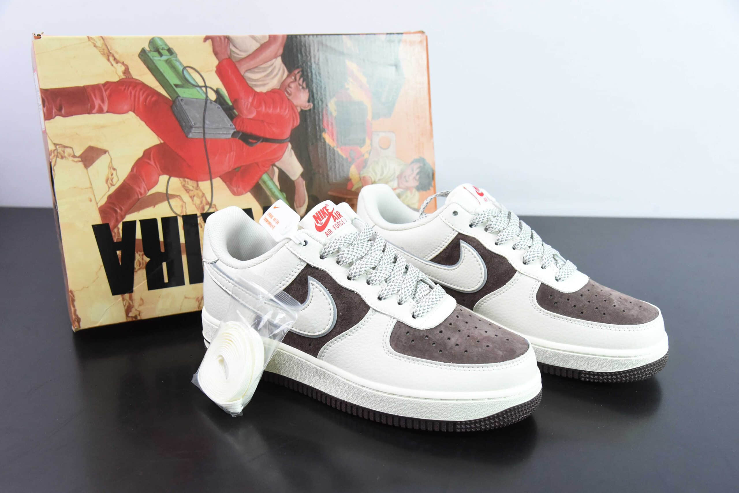 耐克Nike Air Force 1 Low 07 x Otomo Katsuhiro 大友克洋联名白棕空军一号低帮休闲板鞋纯原版本 货号：DU0820-216