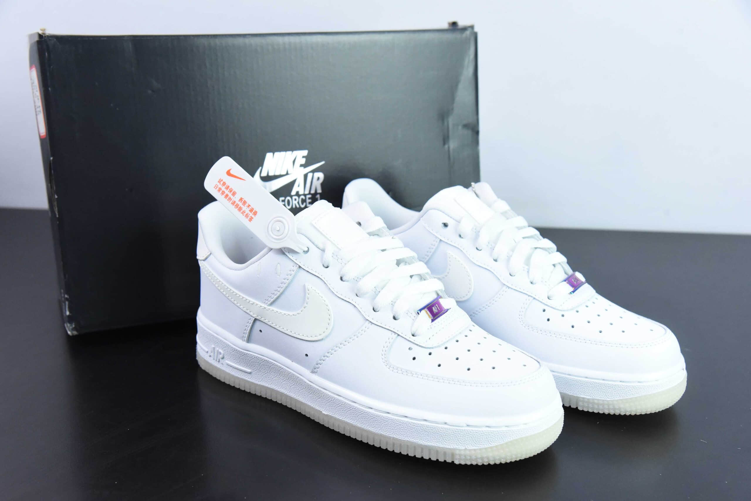 耐克Nike Air Force 1'07 Low 紫光变色开口笑空军一号低帮休闲板鞋纯原版本 货号：FZ5531-111