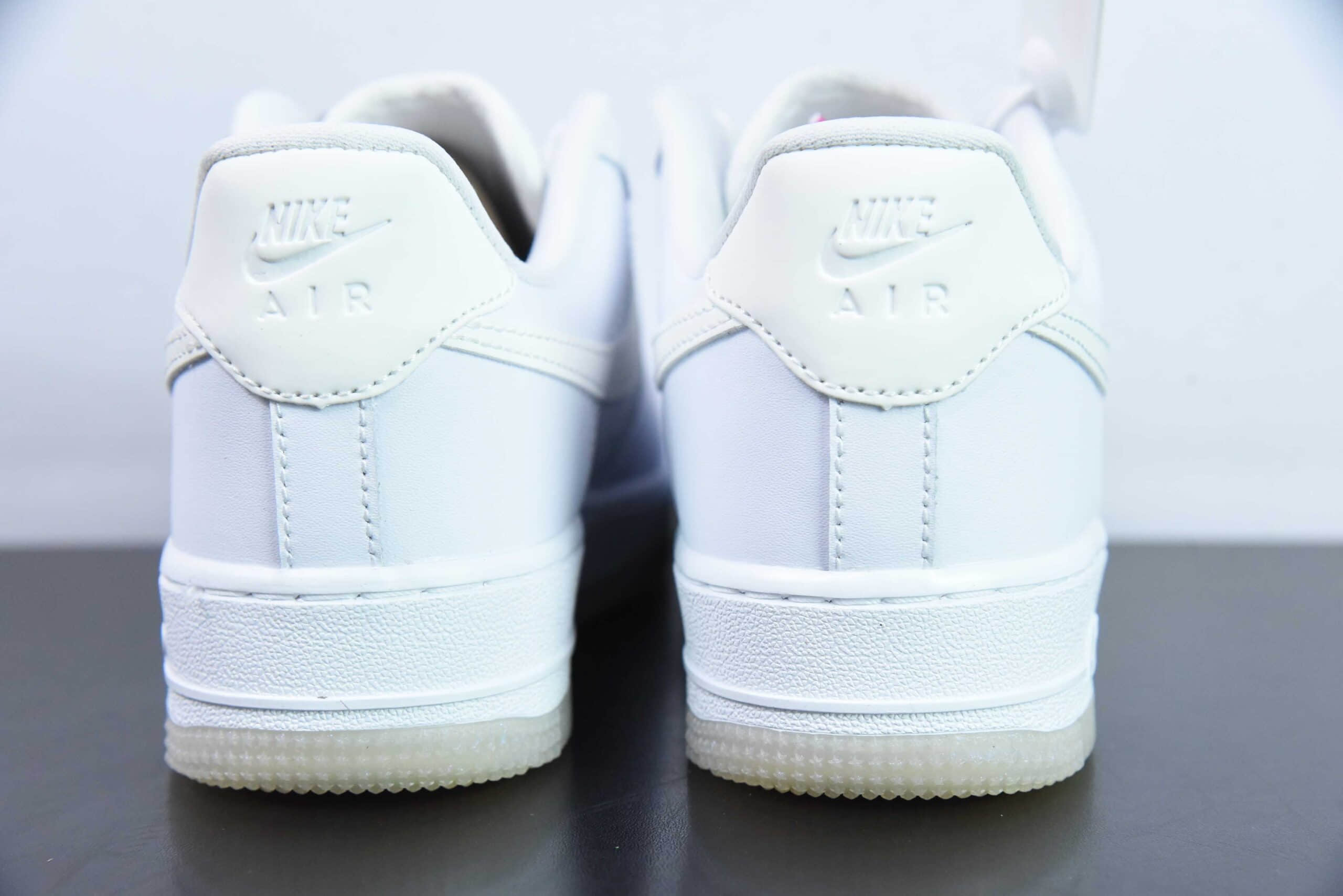 耐克Nike Air Force 1'07 Low 紫光变色开口笑空军一号低帮休闲板鞋纯原版本 货号：FZ5531-111