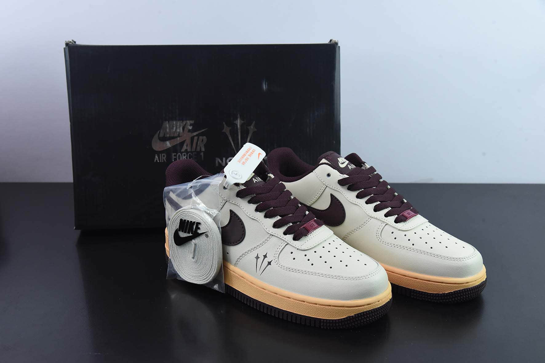 耐克NIke Air Force 1 '07 Low “NOCTA联名日出黄”空军一号低帮休闲板鞋纯原版本 货号：808788-336