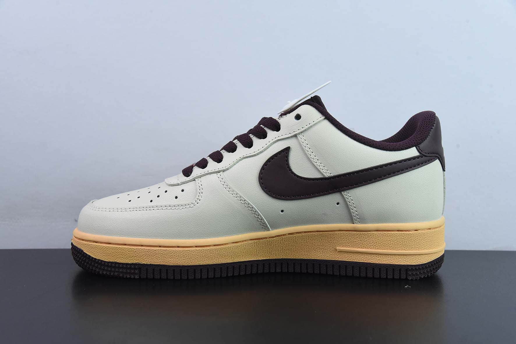 耐克NIke Air Force 1 '07 Low “NOCTA联名日出黄”空军一号低帮休闲板鞋纯原版本 货号：808788-336