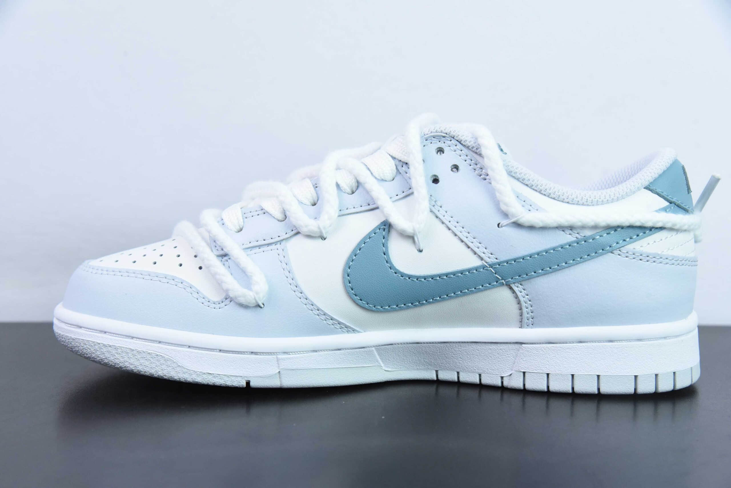 耐克Nike Dunk Low 解构奶缇莓莓灰白蓝SB低帮休闲滑板鞋纯原版本 货号：FD1232-002