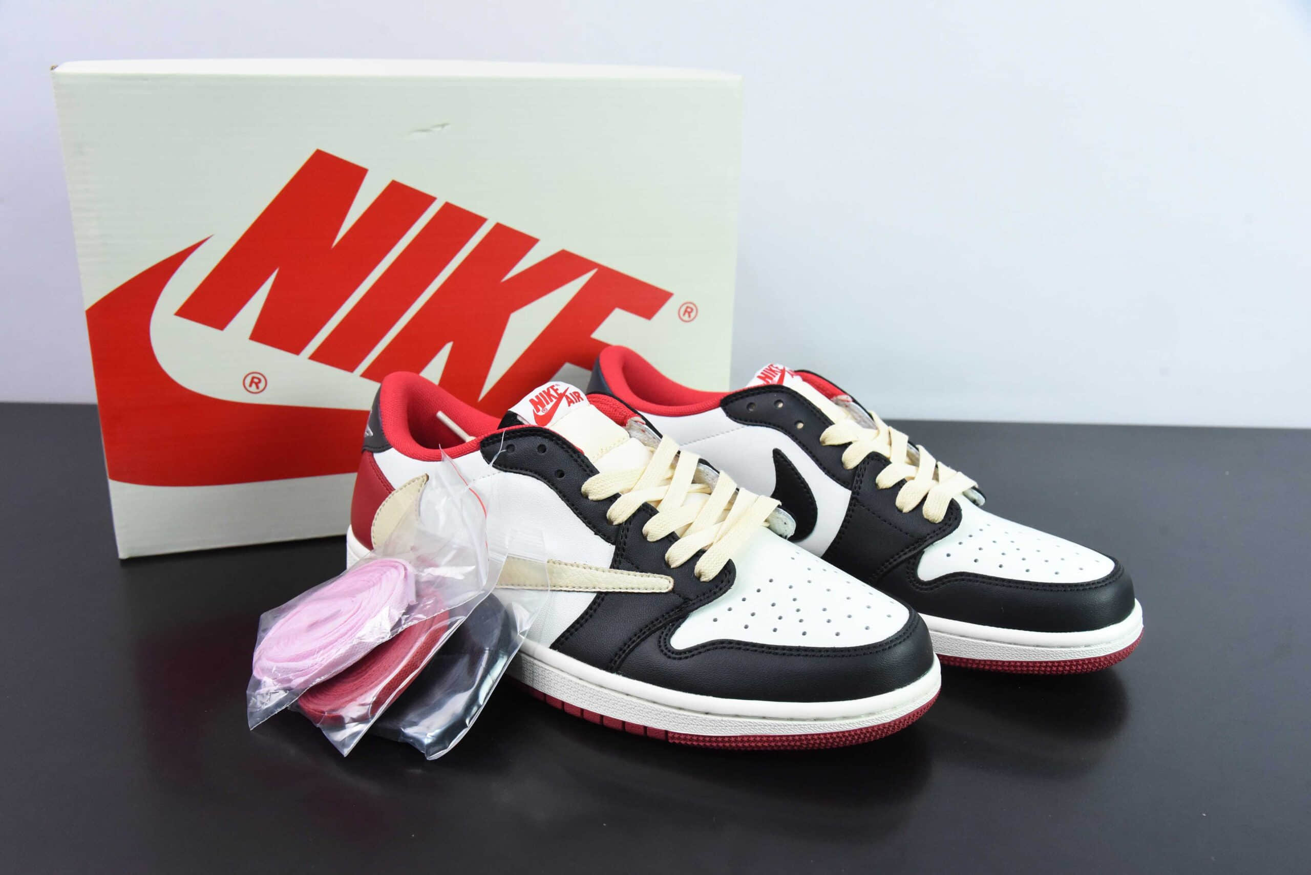 乔丹Air Jordan Travis Scott x Air Jordan AJ1 Low OG SP TS联名闪电黑红倒钩倒钩低帮文化百搭休闲运动篮球鞋纯原版本 货号：CQ4278-088