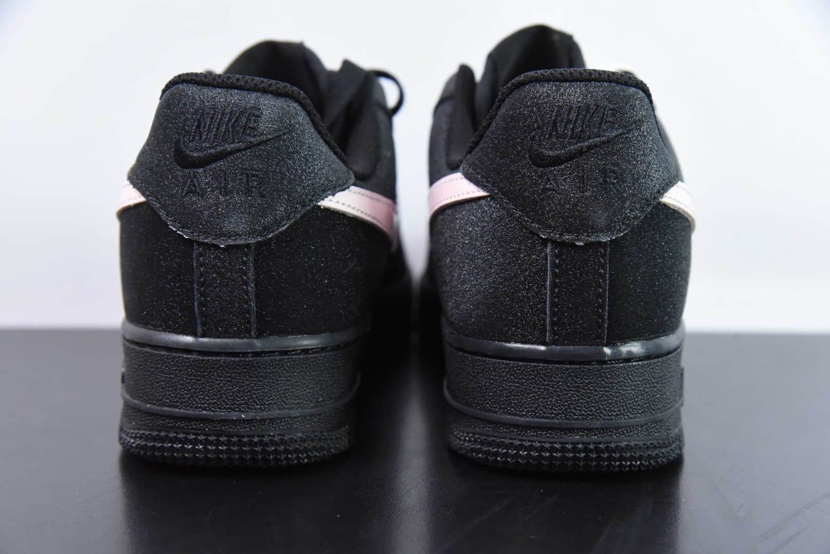 耐克Nike Air Force 1'07 Low 黑色星空黑粉满天星空军一号低帮休闲板鞋纯原版本 货号：CW2288-013 