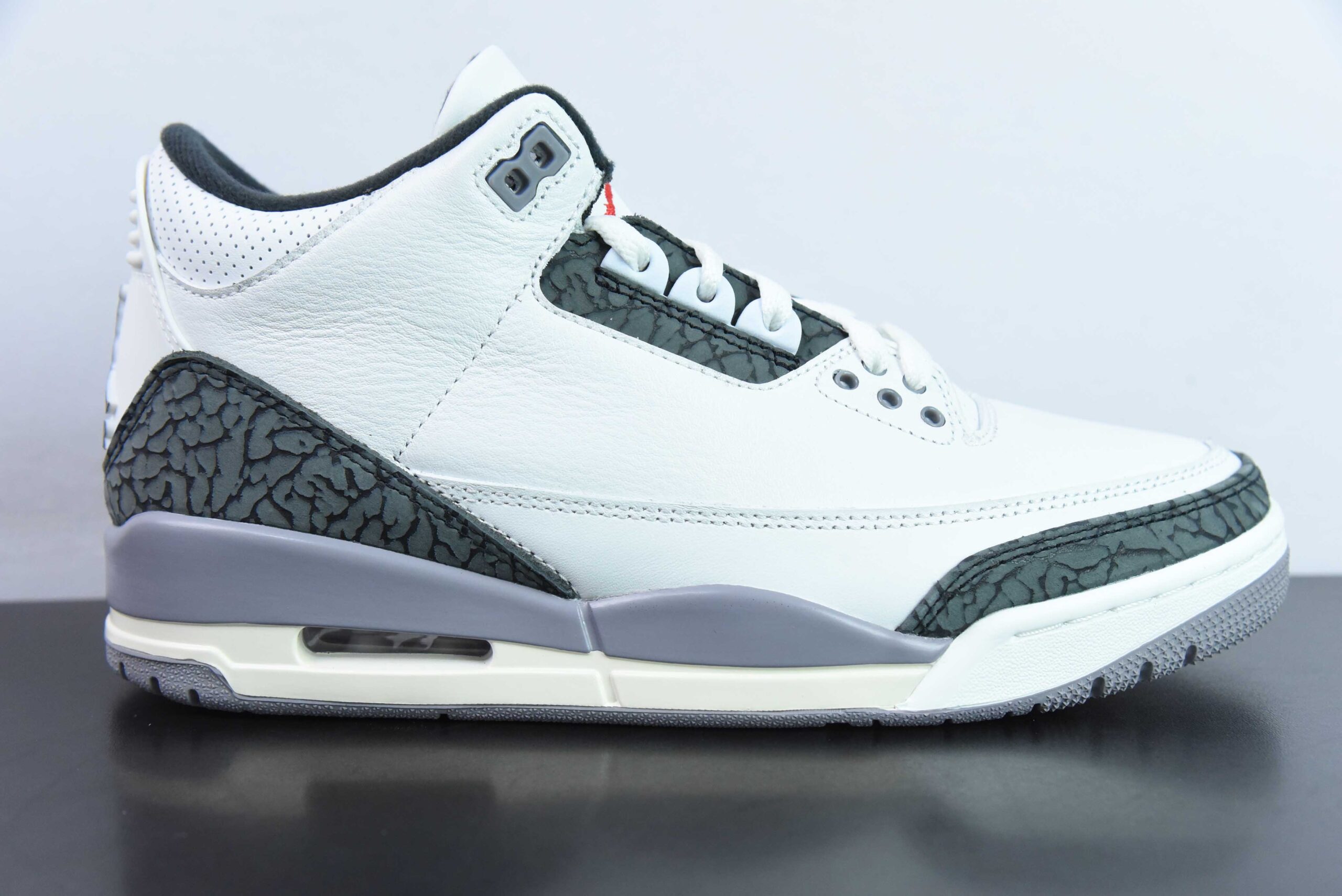乔丹Air Jordan 3 “Cement Grey AJ3白灰男子文化篮球鞋纯原版本 货号：CT8532-106