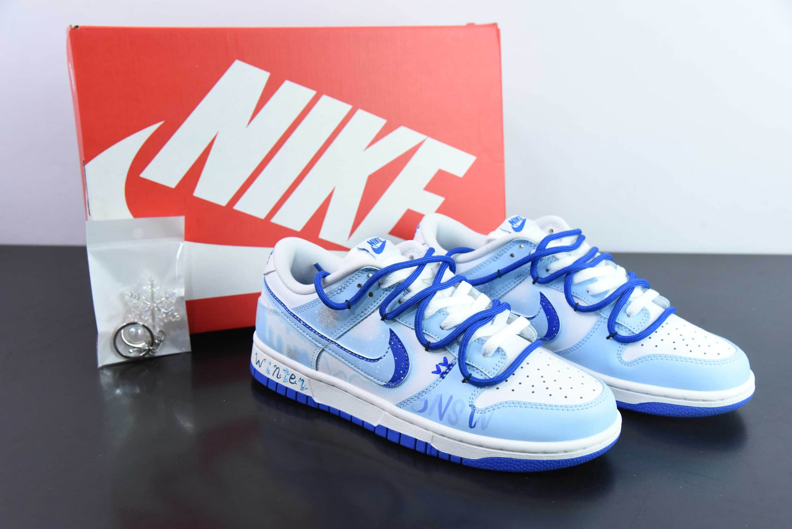 耐克Nike SB Dunk Low 凛冬冰雪清冷白蓝解构抽绳鞋带SB低帮休闲滑板鞋纯原版本 货号：DV0831-104