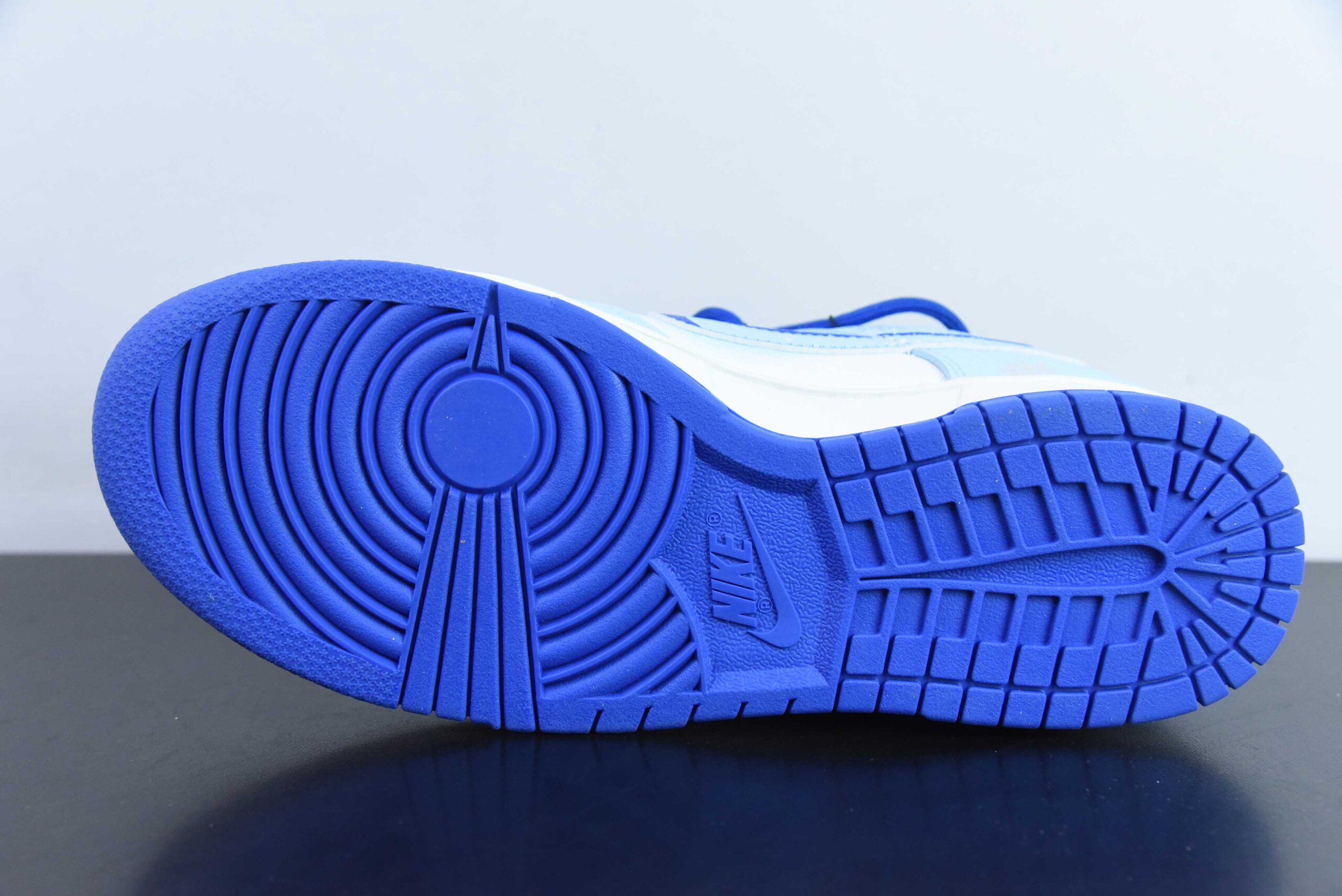 耐克Nike SB Dunk Low 凛冬冰雪清冷白蓝解构抽绳鞋带SB低帮休闲滑板鞋纯原版本 货号：DV0831-104