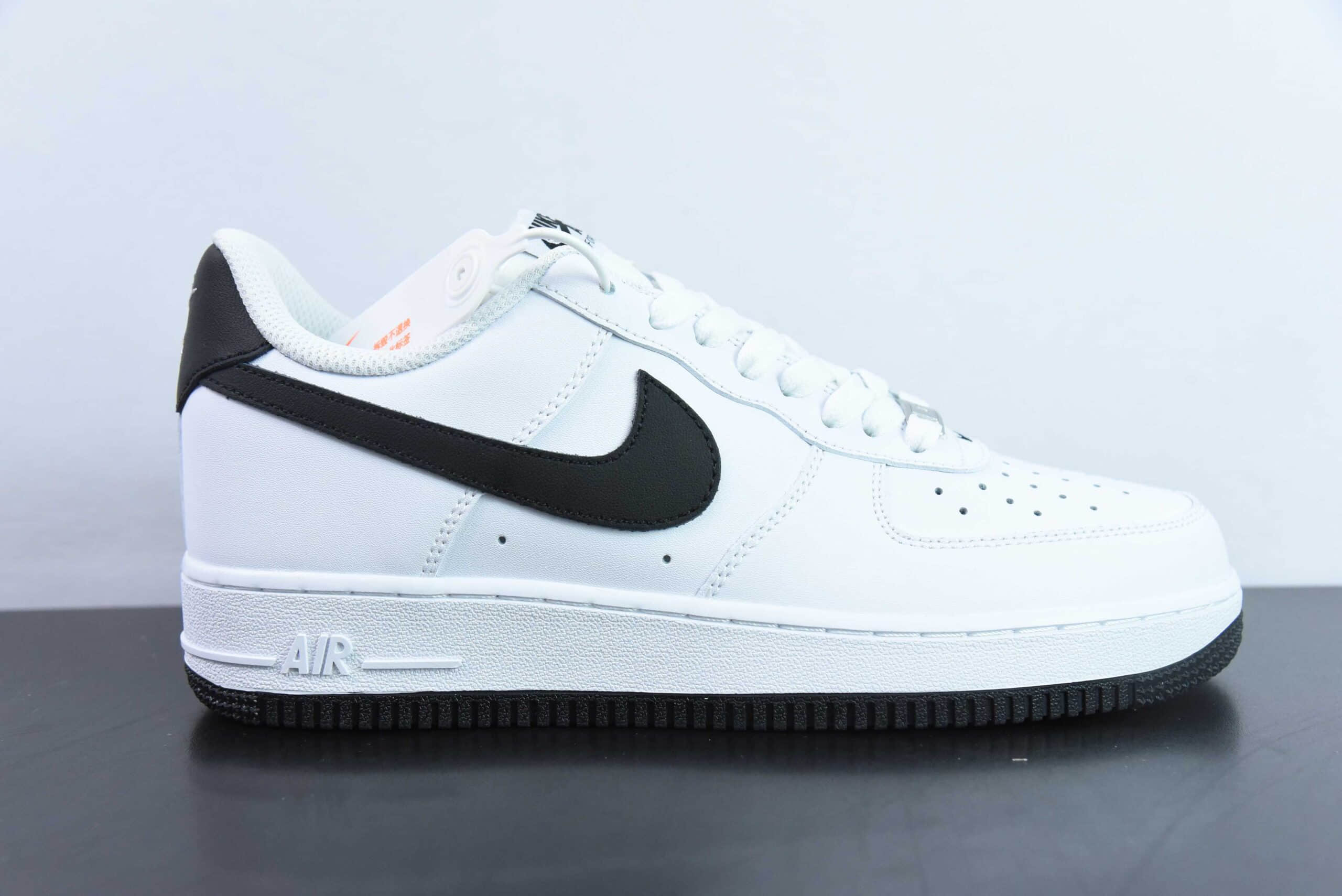 耐克Nike Air Force 1 AF1黑白经典空军一号低帮休闲板鞋纯原版本 货号：FQ4296-101 