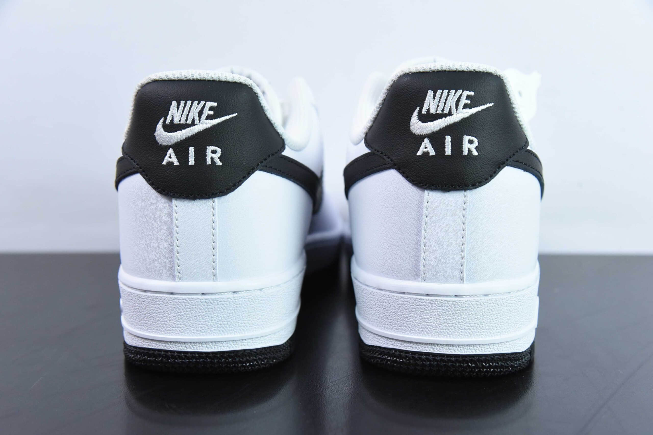 耐克Nike Air Force 1 AF1黑白经典空军一号低帮休闲板鞋纯原版本 货号：FQ4296-101 