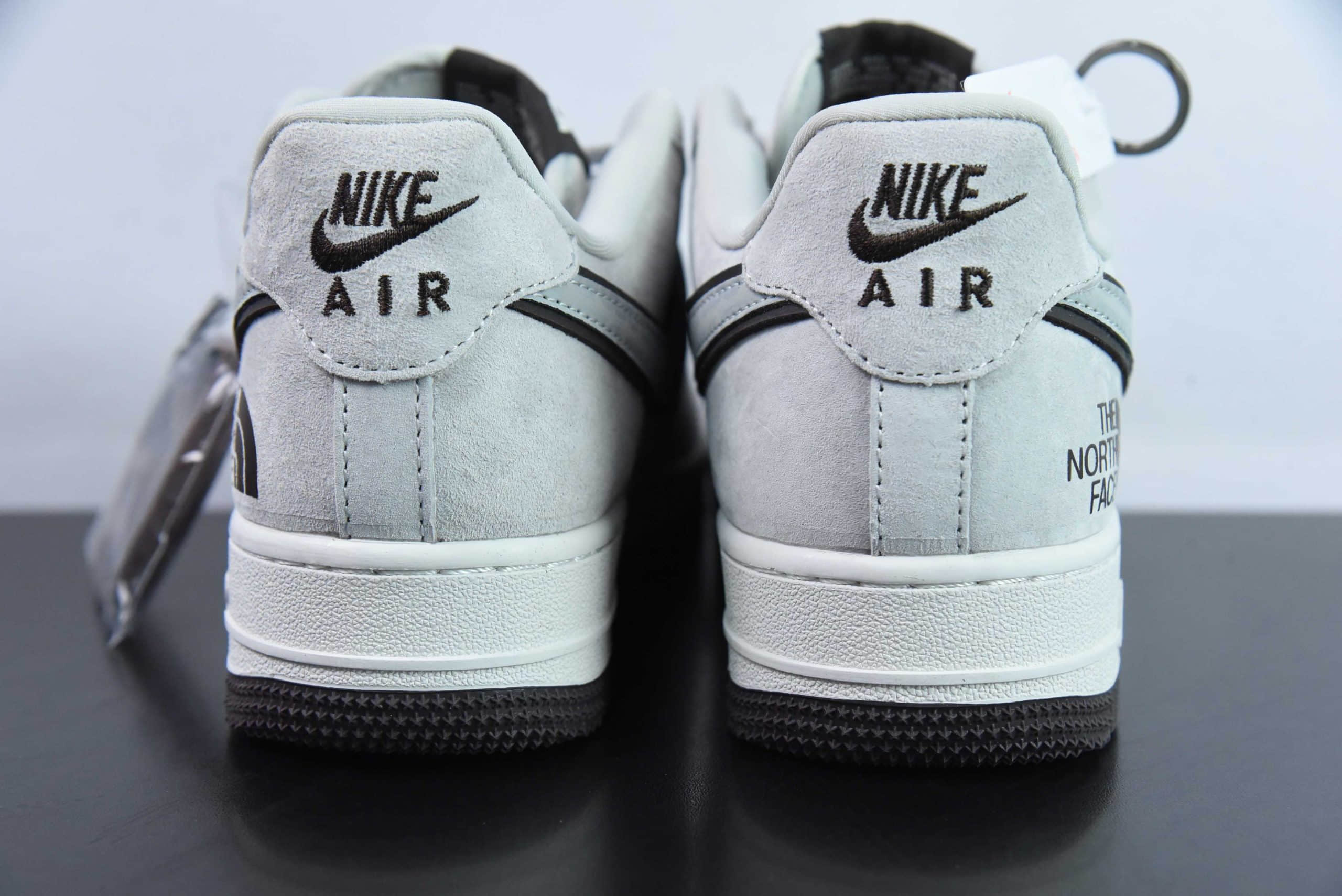 耐克Nike Air Force 1'07 Low北面CDG联名米灰猪八空军一号低帮休闲板鞋纯原版本 货号：HD1968-015