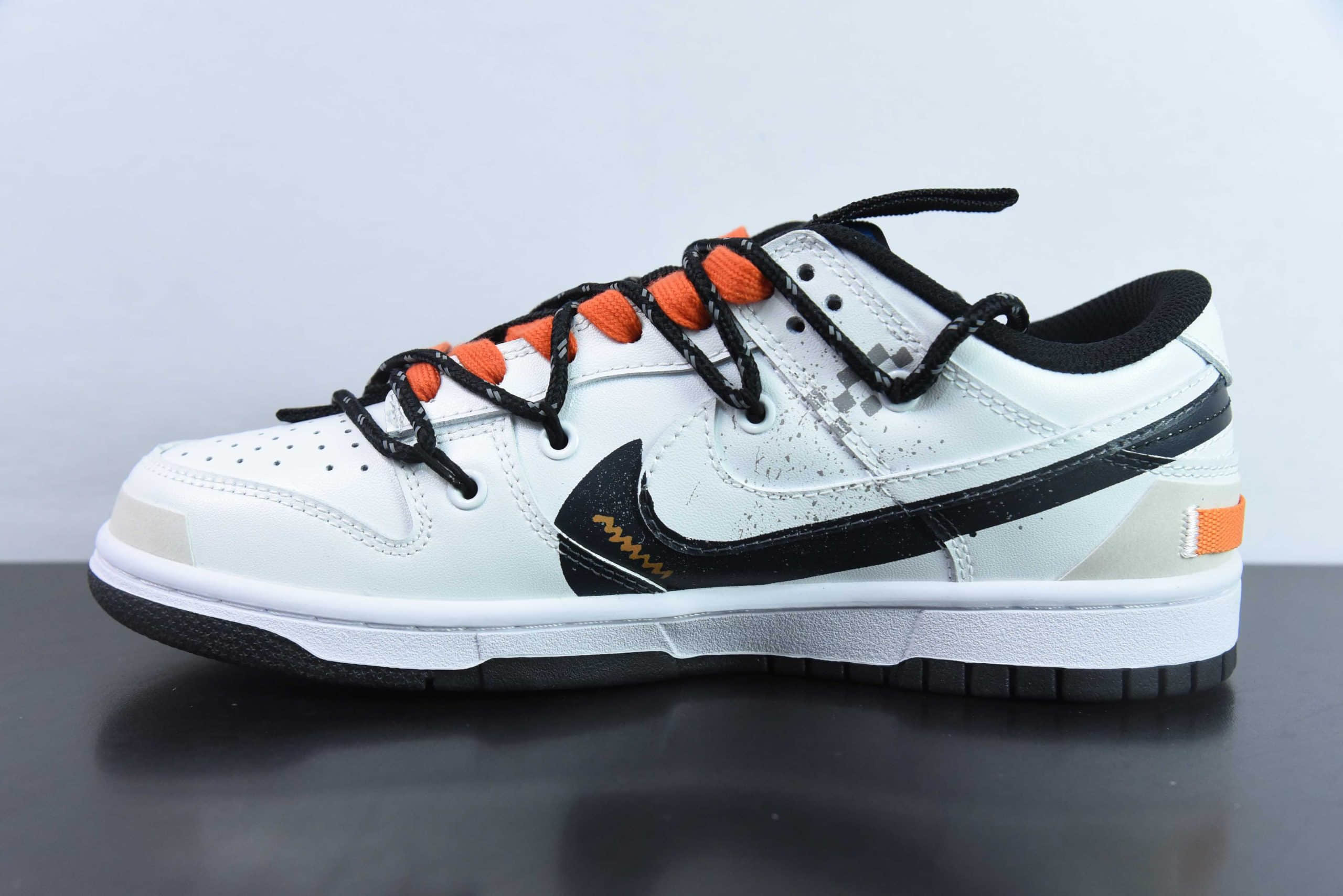 耐克Nike Dunk SB Low 解构雪林克速SB低帮休闲滑板鞋纯原版本 货号：DH9765-104