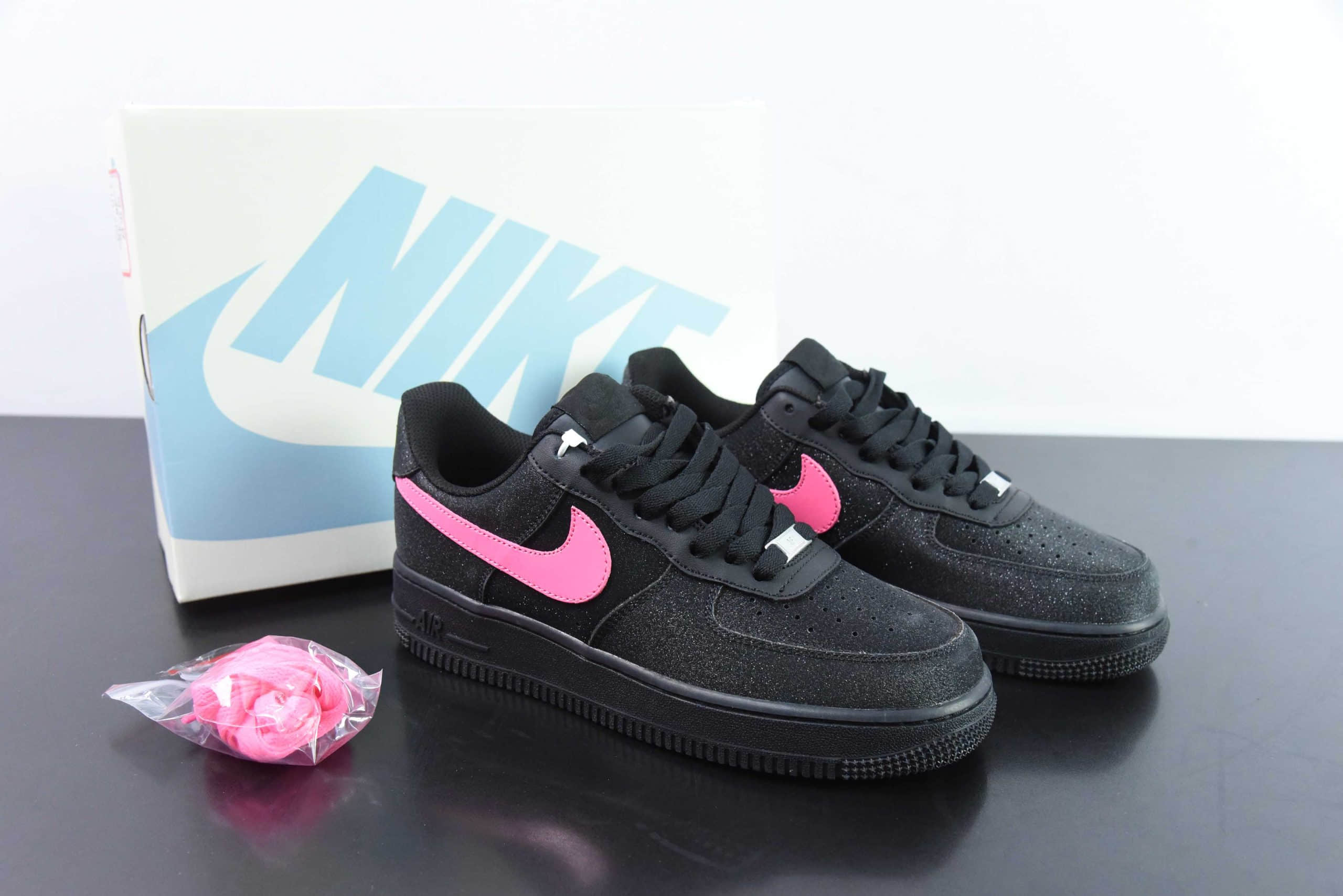 耐克Nike Air Force 1'07 Low 黑色星空黑粉满天星空军一号低帮休闲板鞋纯原版本 货号：CW2288-015 