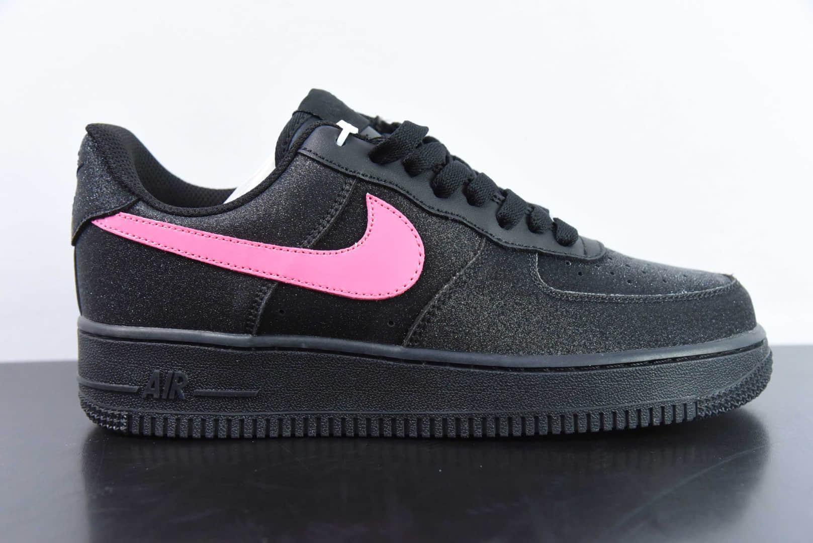 耐克Nike Air Force 1'07 Low 黑色星空黑粉满天星空军一号低帮休闲板鞋纯原版本 货号：CW2288-015 