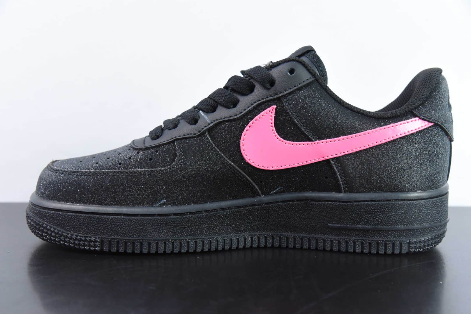 耐克Nike Air Force 1'07 Low 黑色星空黑粉满天星空军一号低帮休闲板鞋纯原版本 货号：CW2288-015 