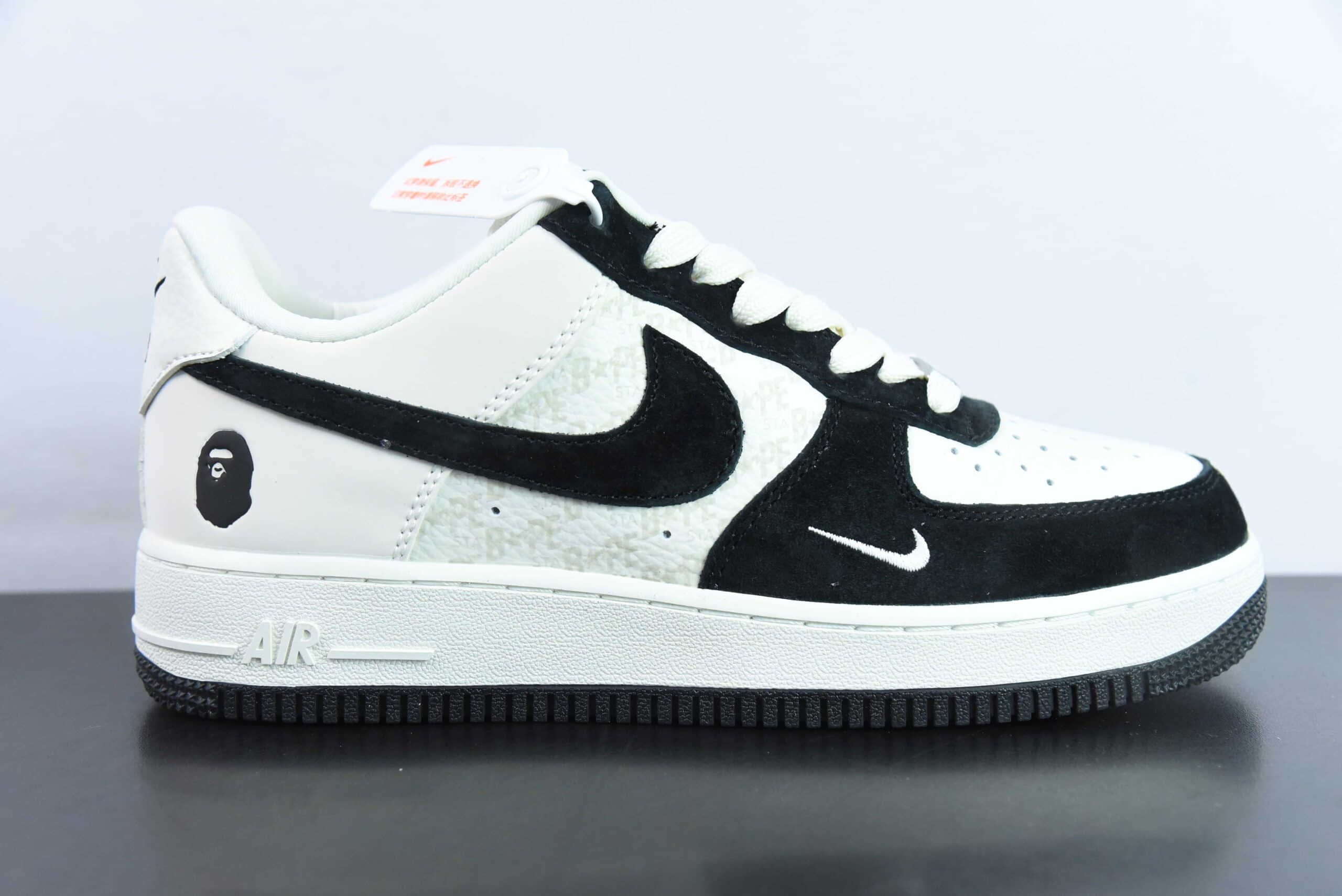 耐克Nike Air Force 1 AF1黑白猿人头印花空军一号低帮休闲板鞋纯原版本 货号：BA8806-845 