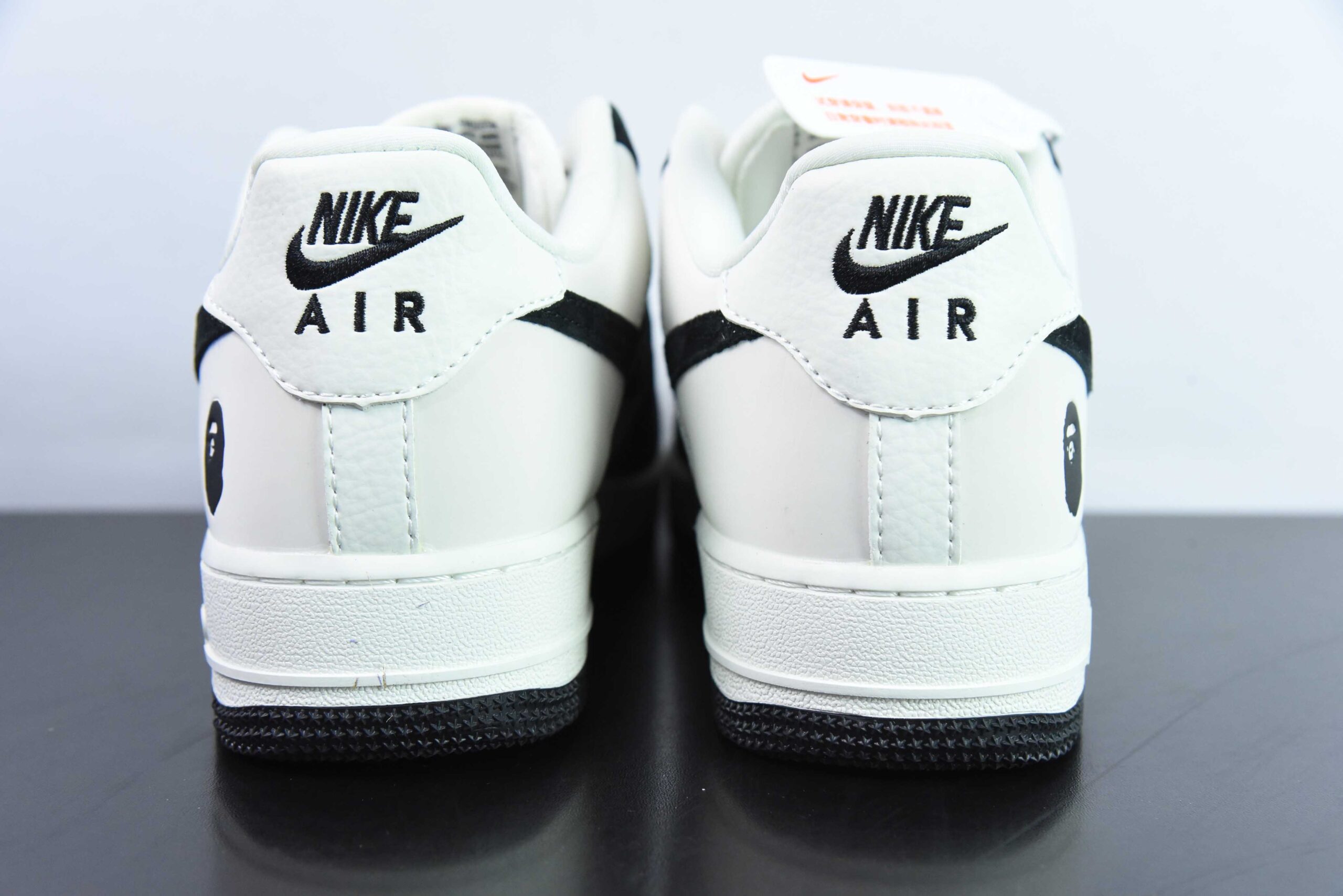 耐克Nike Air Force 1 AF1黑白猿人头印花空军一号低帮休闲板鞋纯原版本 货号：BA8806-845 